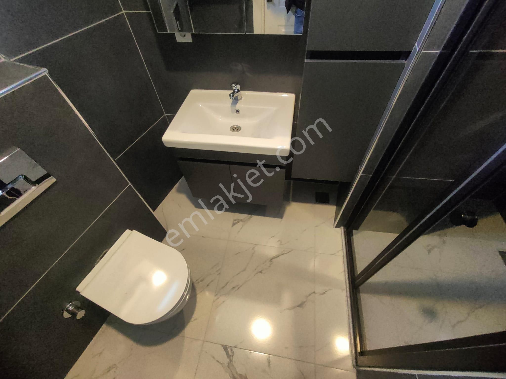 Emlak Dünyasından Küçükyalı Da Deniz Manzaralı Dubleks - Görsel 9