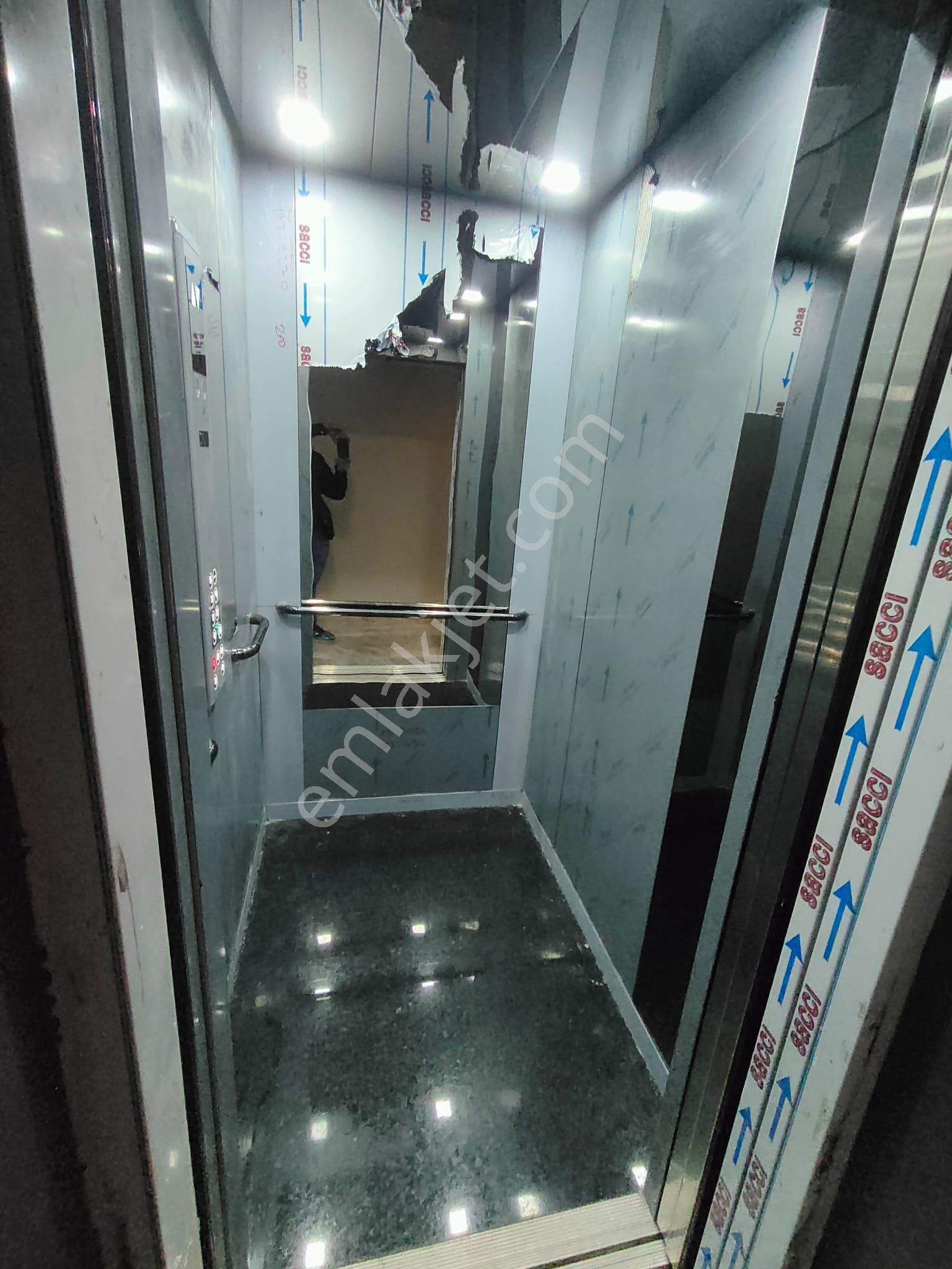 Emlak Dünyasından Küçükyalı Da Deniz Manzaralı Dubleks - Görsel 22