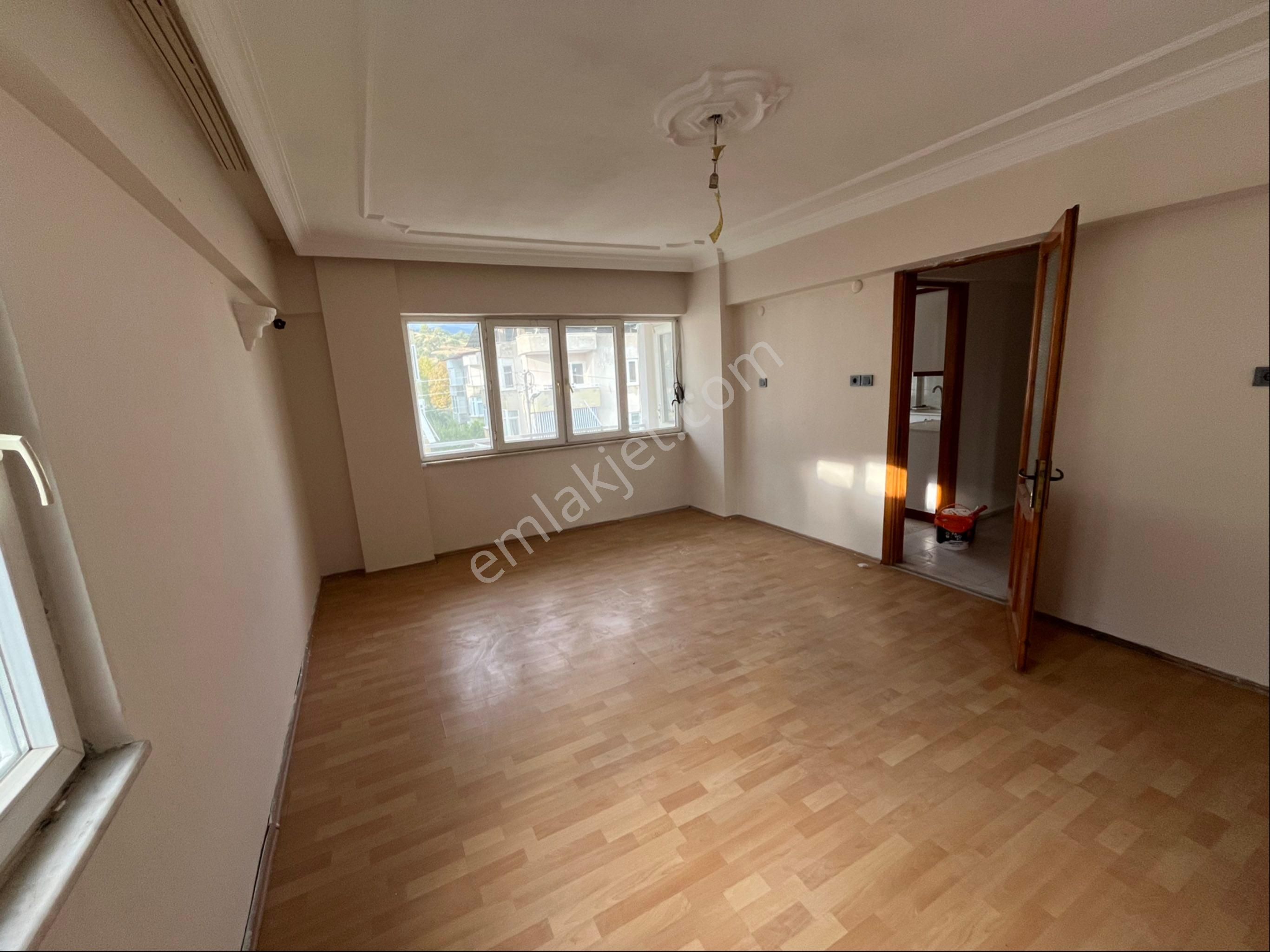 Miray Emlaktan Pınarbaşı Mahallesinde Kiralık 2+1 Daire - Görsel 15