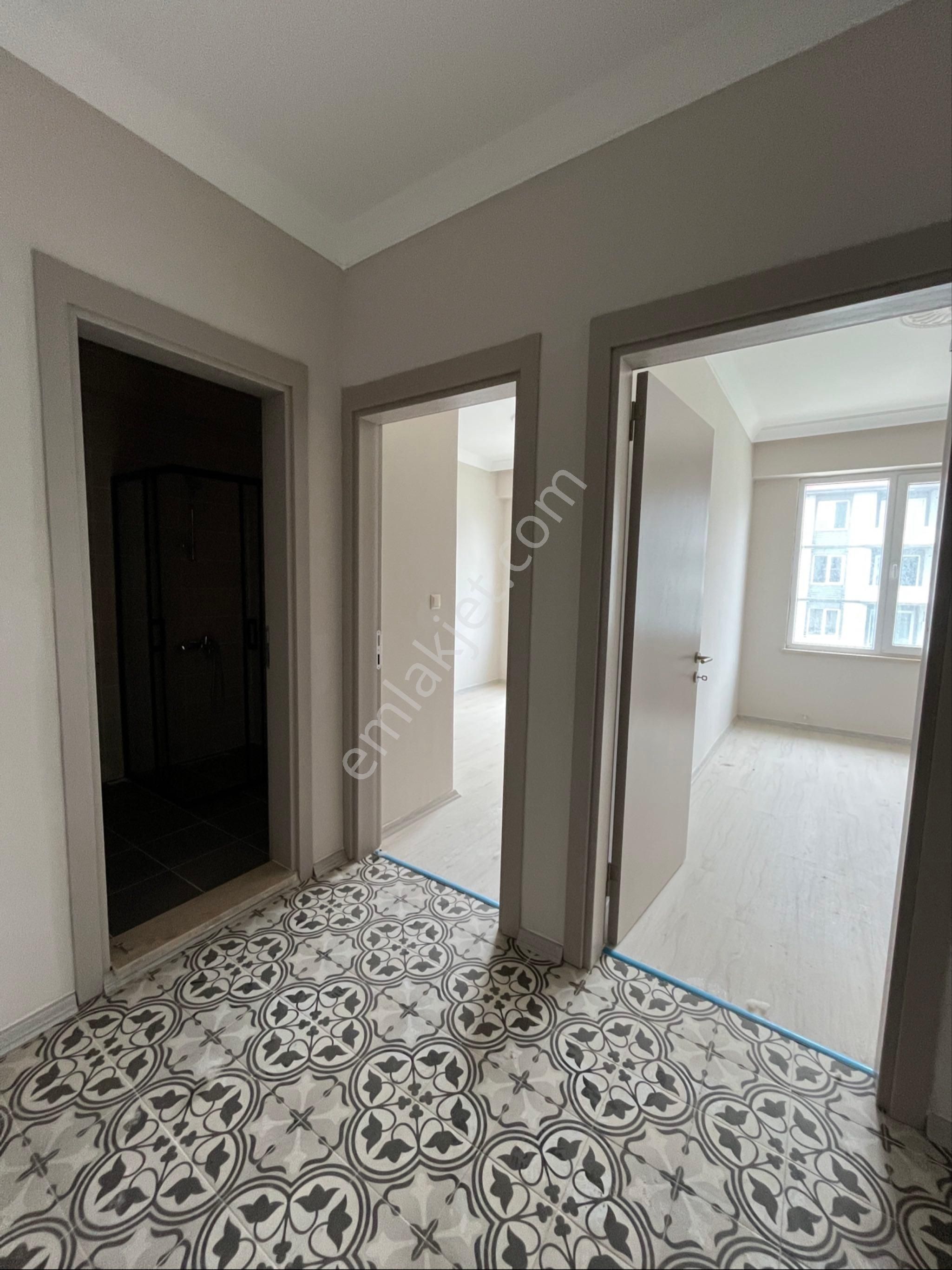 Sakarya Karasuda Havuzlu Sitede Daire - Görsel 18