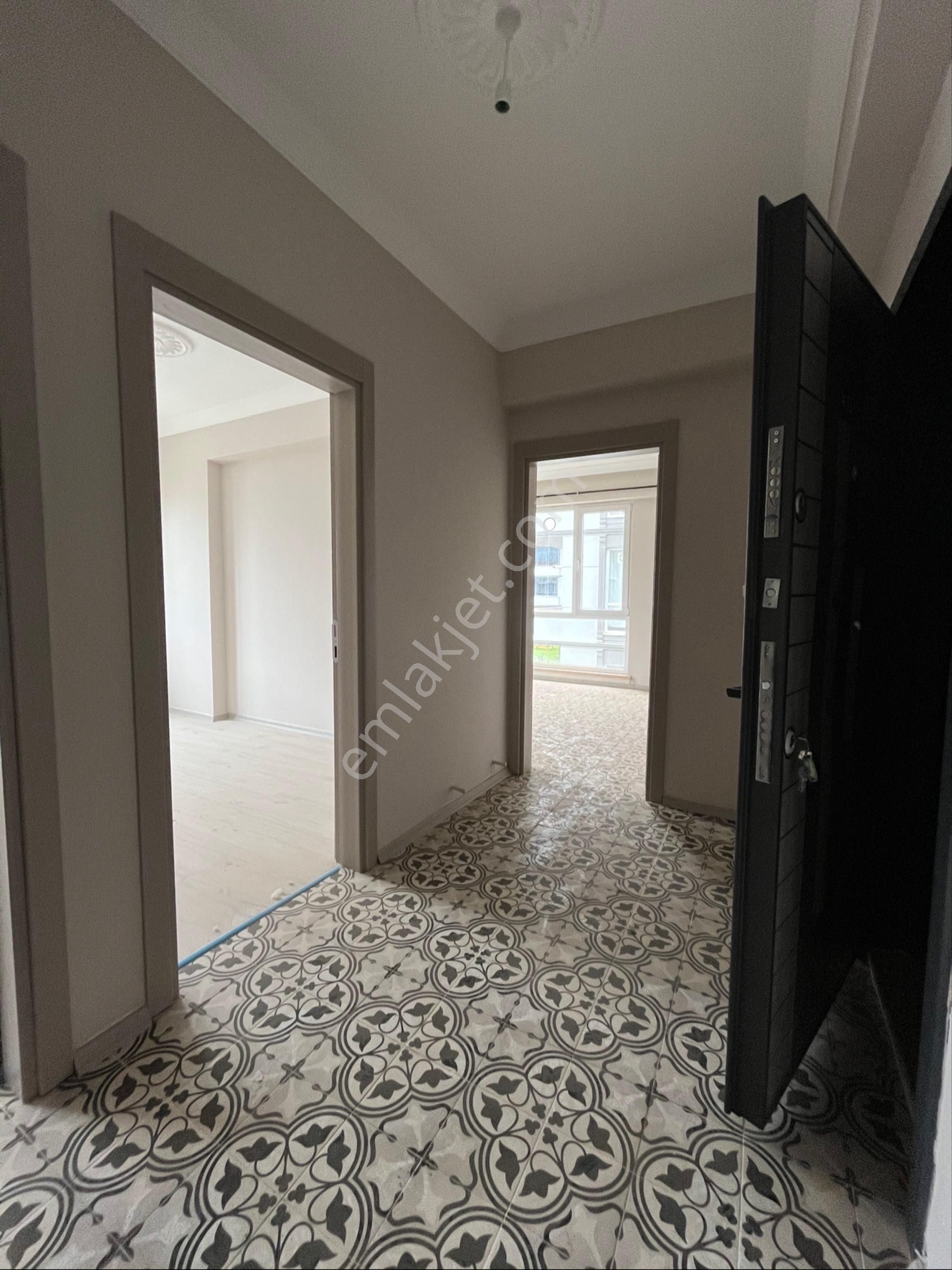 Sakarya Karasuda Havuzlu Sitede Daire - Görsel 7