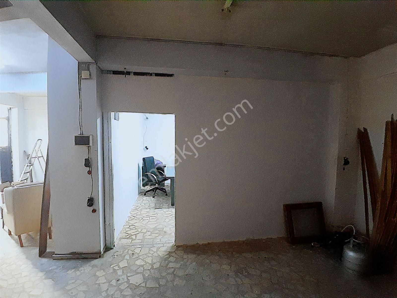 Uğur Çevik'ten Kiralık 100m² Dükkan Sessiz İşlere Uygun - Görsel 13