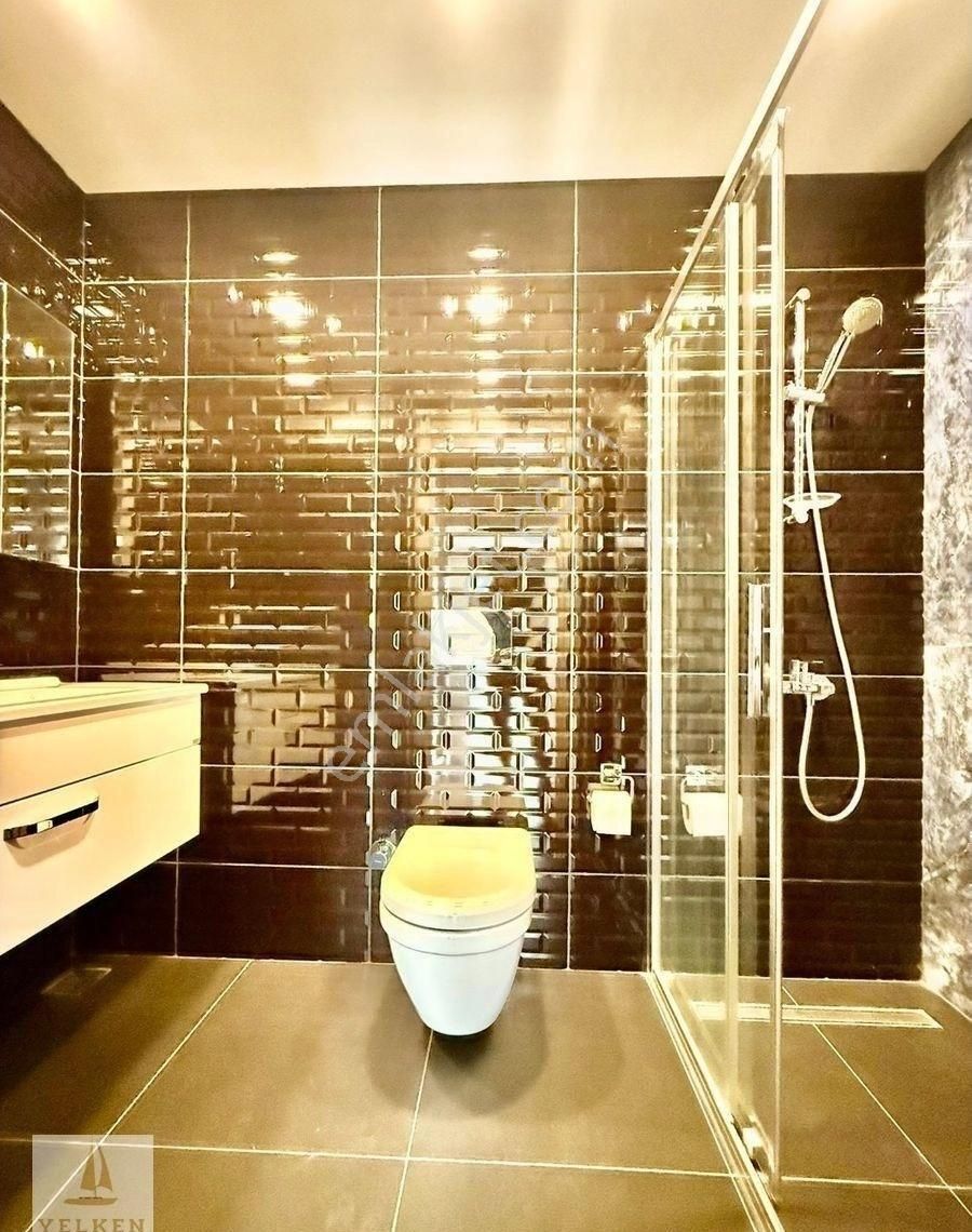 Caddebostan Sahil'de 200m2 4+1 Katta Tek Balkonlu Oturuma Hazır - Görsel 13