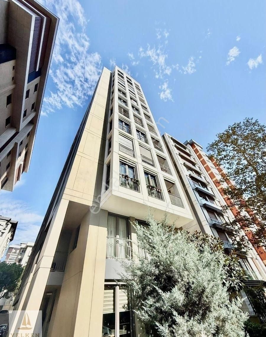 Caddebostan Sahil'de 200m2 4+1 Katta Tek Balkonlu Oturuma Hazır - Görsel 11