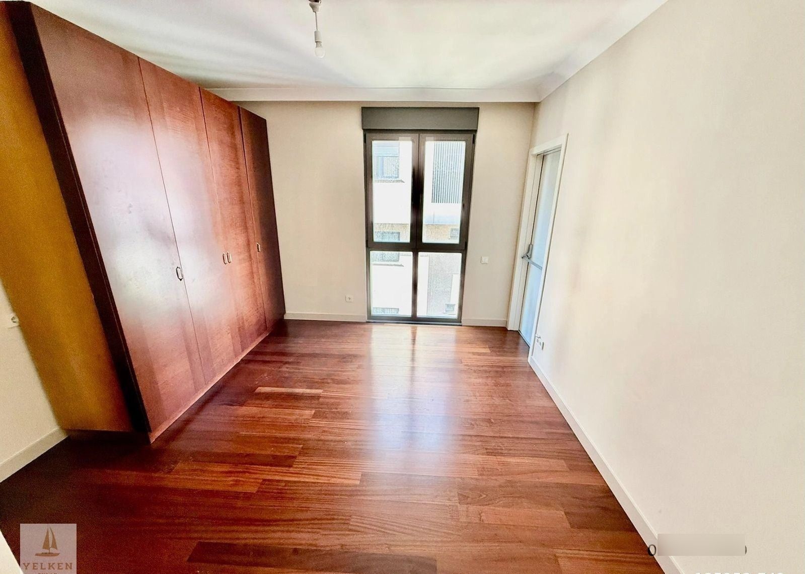 Caddebostan Sahil'de 200m2 4+1 Katta Tek Balkonlu Oturuma Hazır - Görsel 18