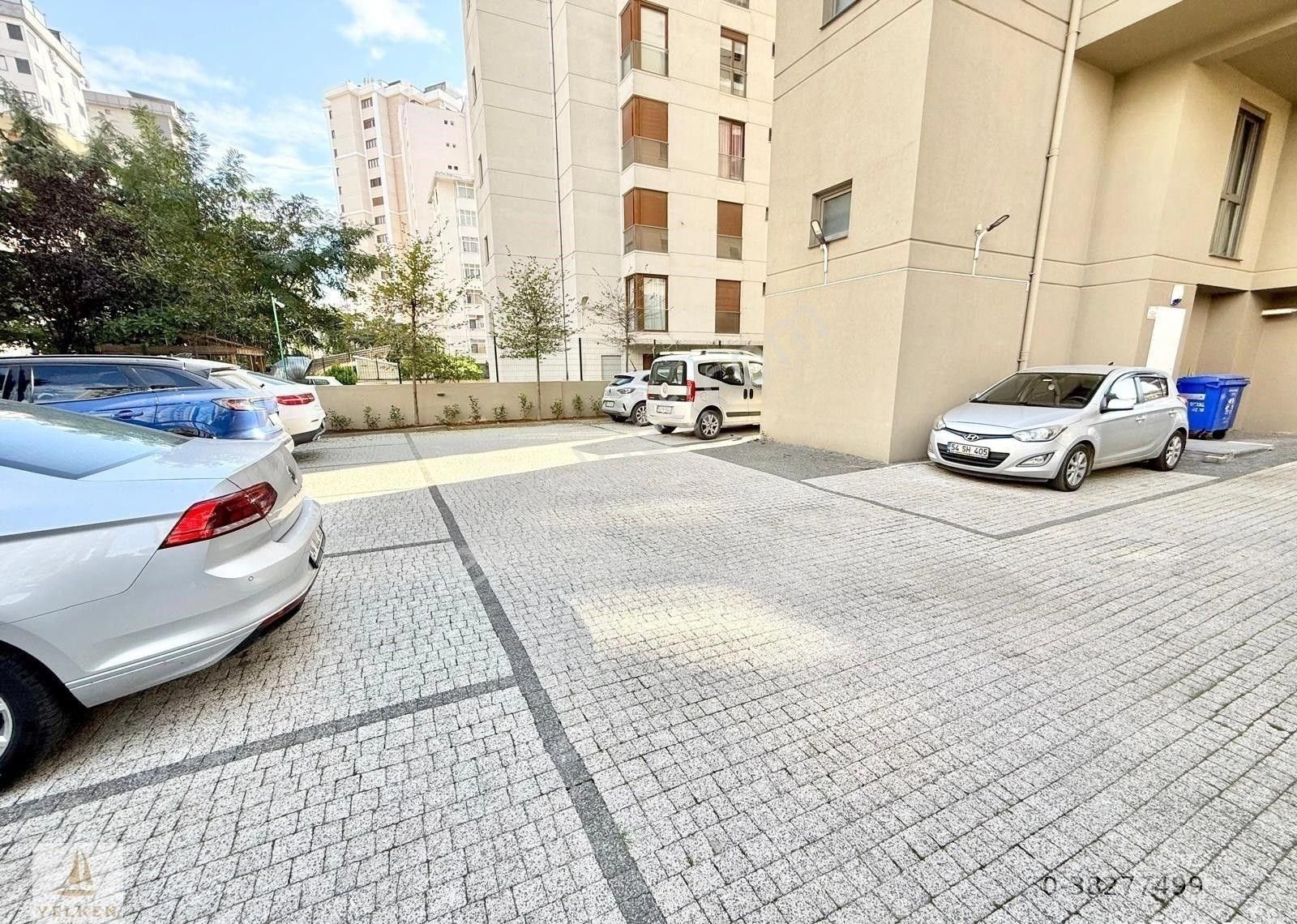 Caddebostan Sahil'de 200m2 4+1 Katta Tek Balkonlu Oturuma Hazır - Görsel 20