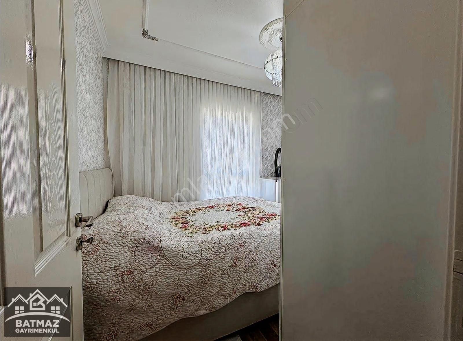 Batmaz'dan Beykent 3.etap Cadde Üstü Satılık 2+1 Bakımlı Daire - Görsel 20