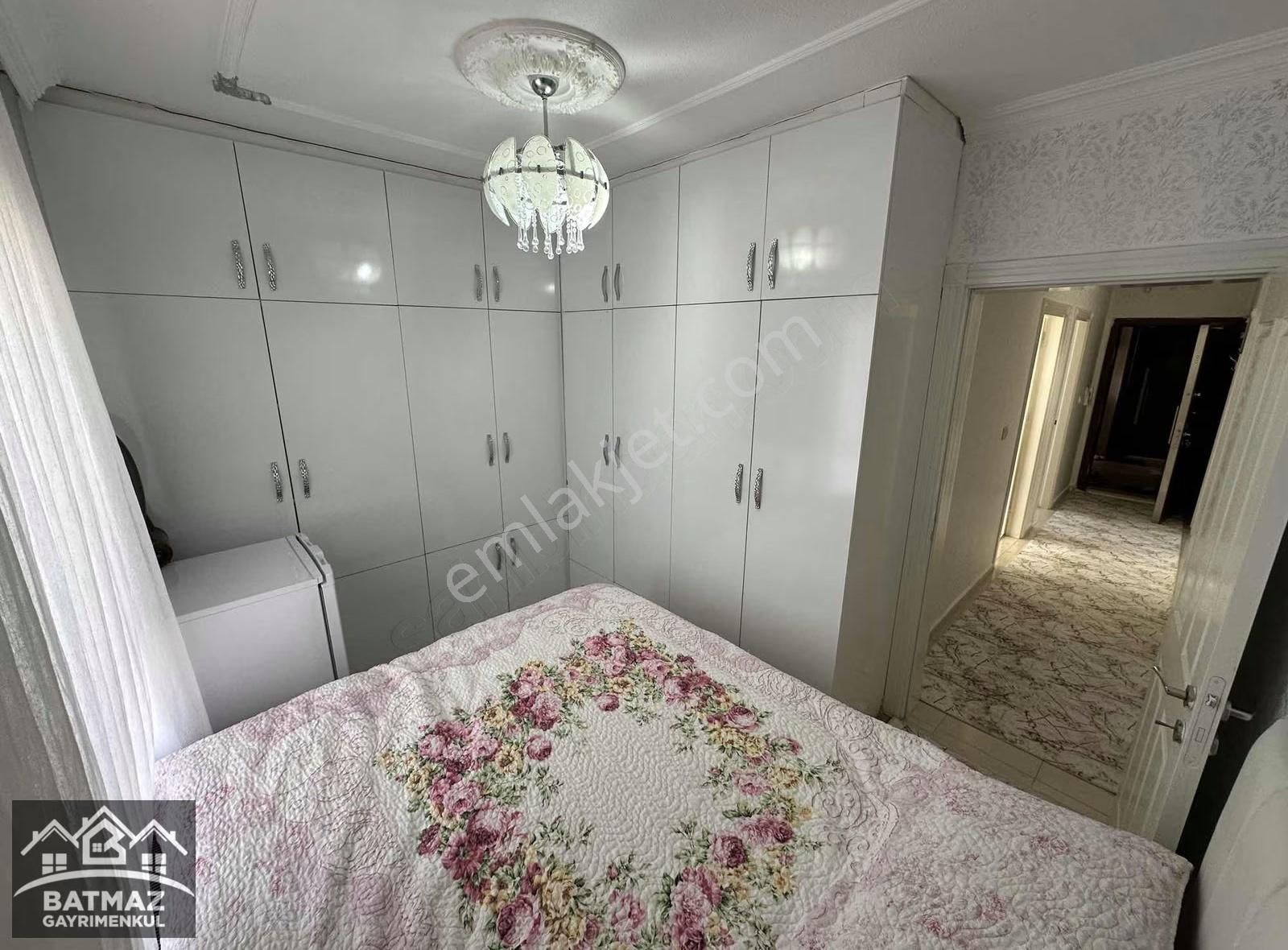 Batmaz'dan Beykent 3.etap Cadde Üstü Satılık 2+1 Bakımlı Daire - Görsel 18