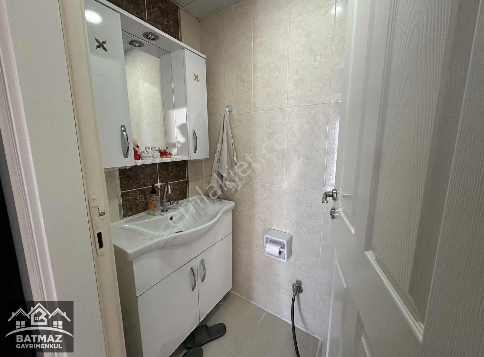 Batmaz'dan Beykent 3.etap Cadde Üstü Satılık 2+1 Bakımlı Daire - Görsel 7