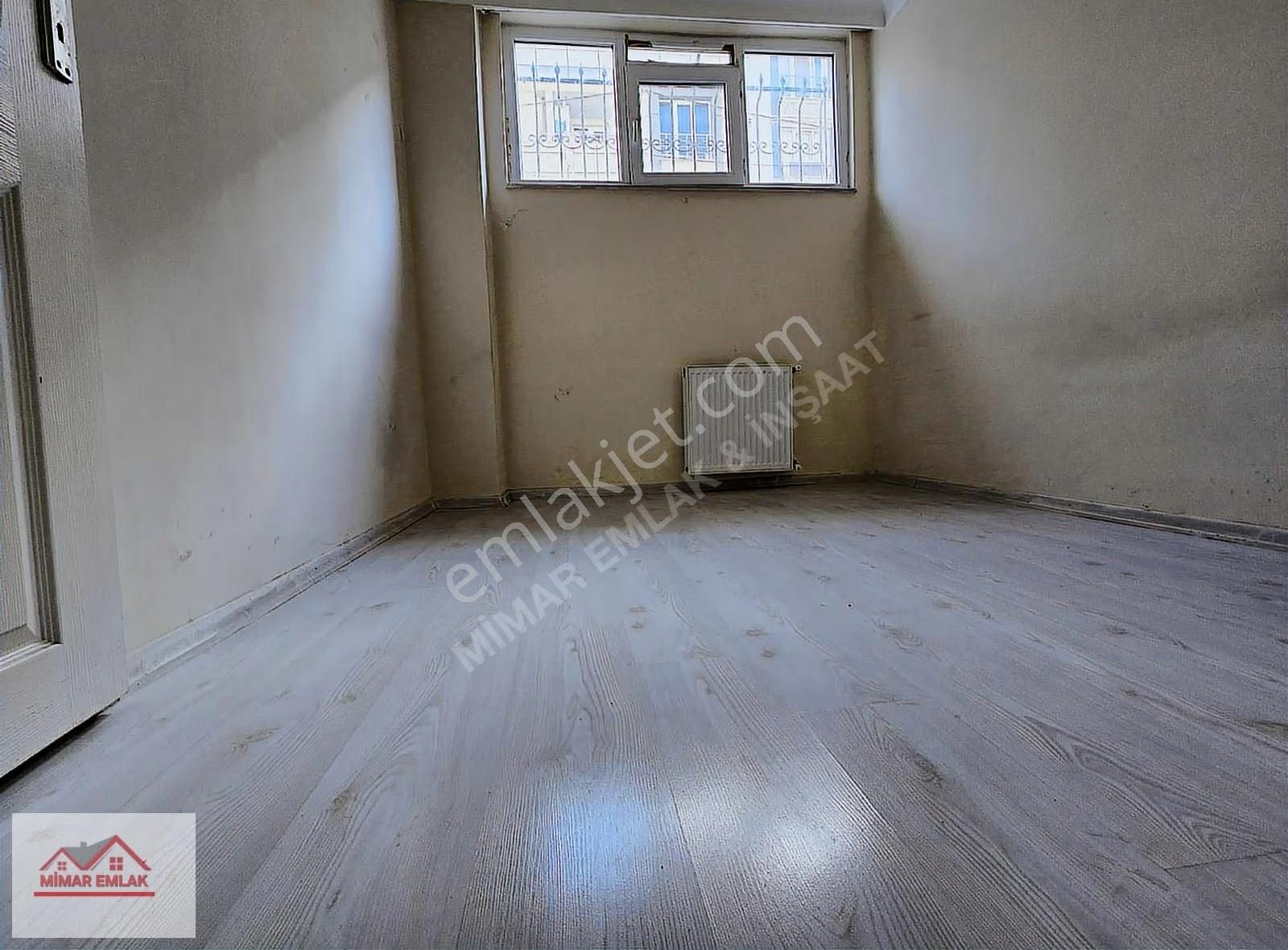 Mimar Yapıdan Satılık 2+1 Balkonlu Sığınak Üstü İskanlı Daire - Görsel 2