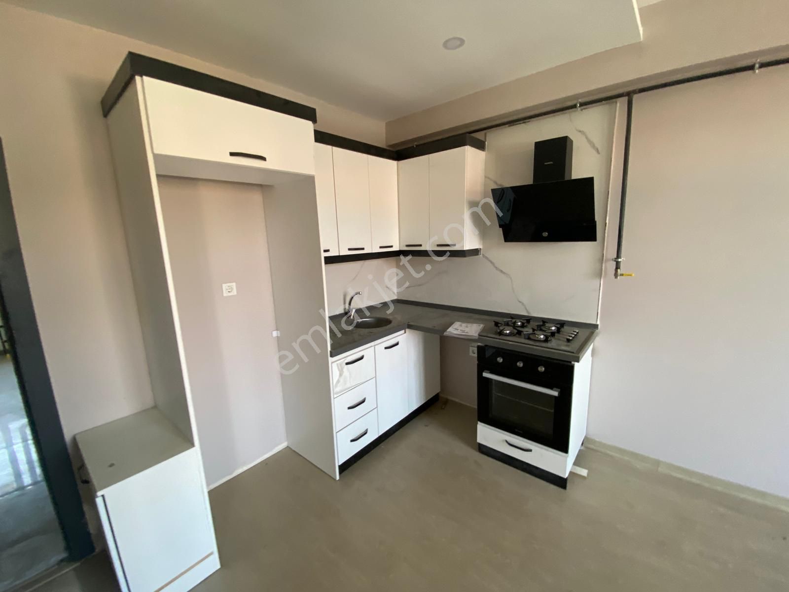 Ekşioğlu'ndan Tekirdağ Süleymanpaşa Atatürk Mah Havuzlu 1+1 Satılık Daire - Görsel 24