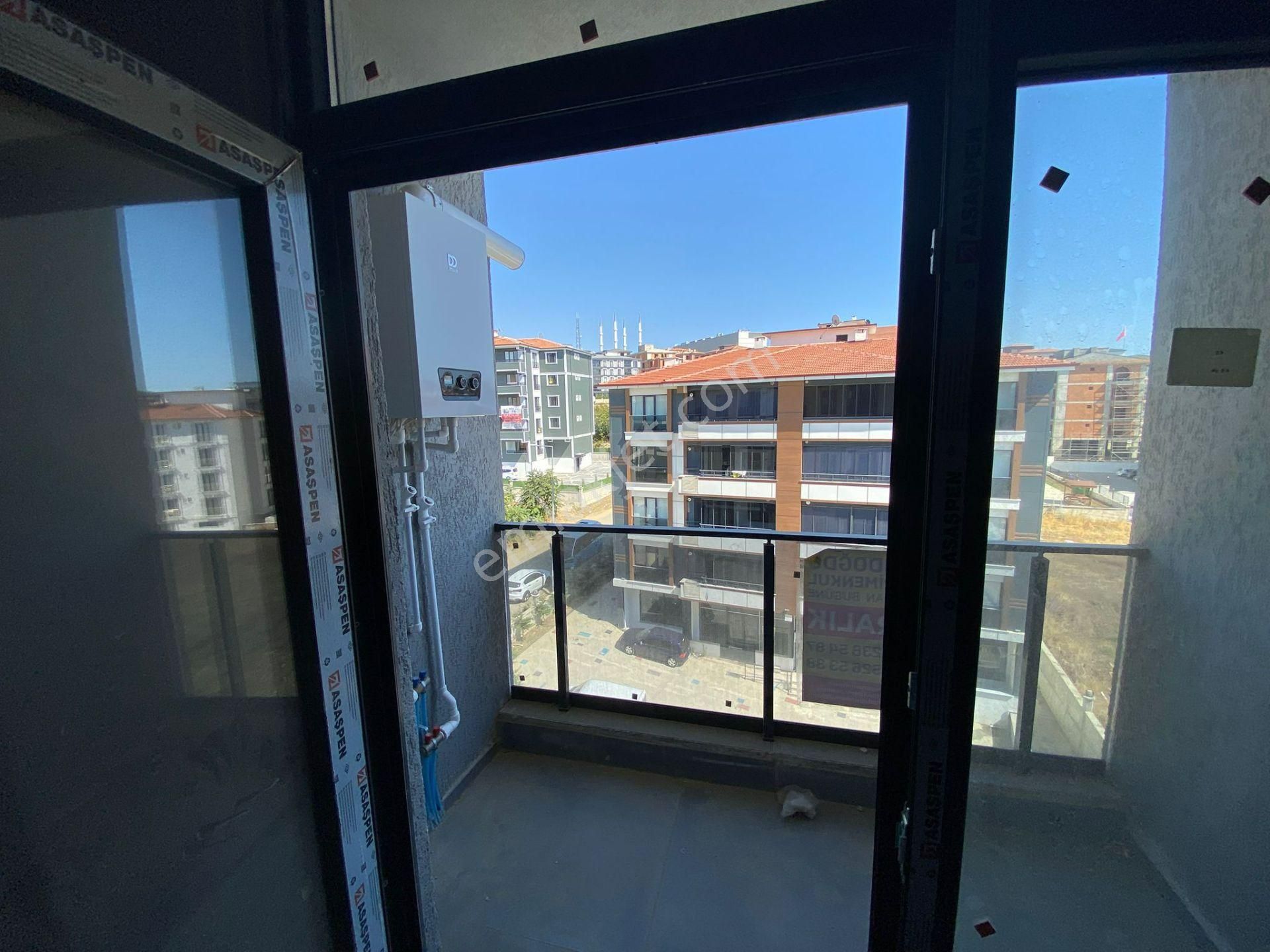 Ekşioğlu'ndan Tekirdağ Süleymanpaşa Atatürk Mah Havuzlu 1+1 Satılık Daire - Görsel 11