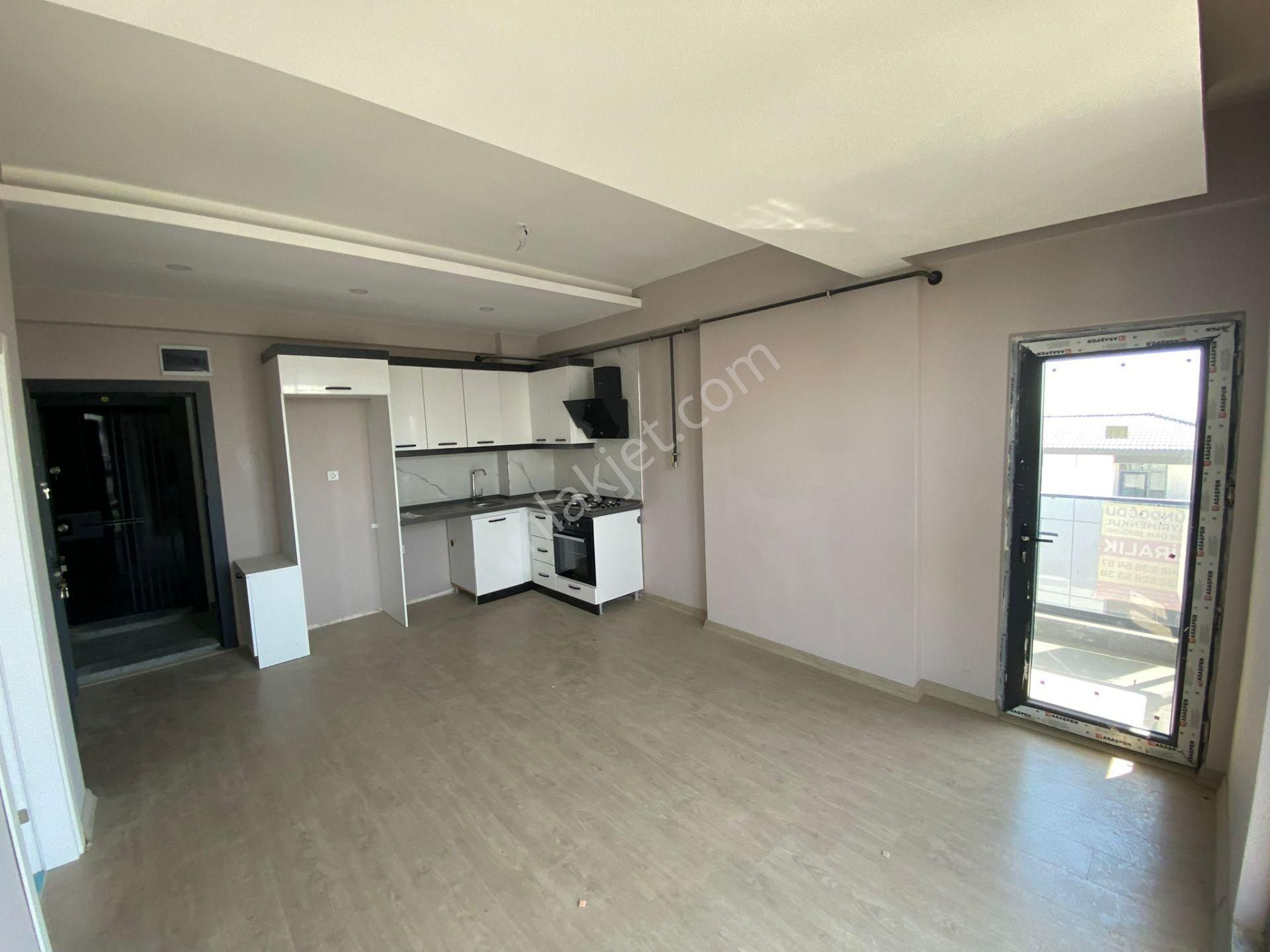 Ekşioğlu 'ndan Tekirdağ Süleymanpaşa Atatürk Mah Yatırımlık Kiracılı Satılık 1+1 Daire - Görsel 3