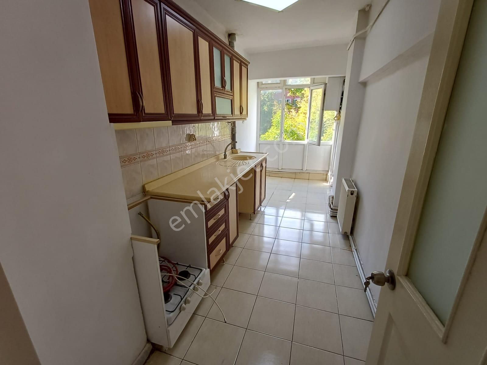 Gop Reşitgalip Caddesinde Kombili Otoparklı Katta Konuta İşyerine 3+1 Kiralık Daire - Görsel 8