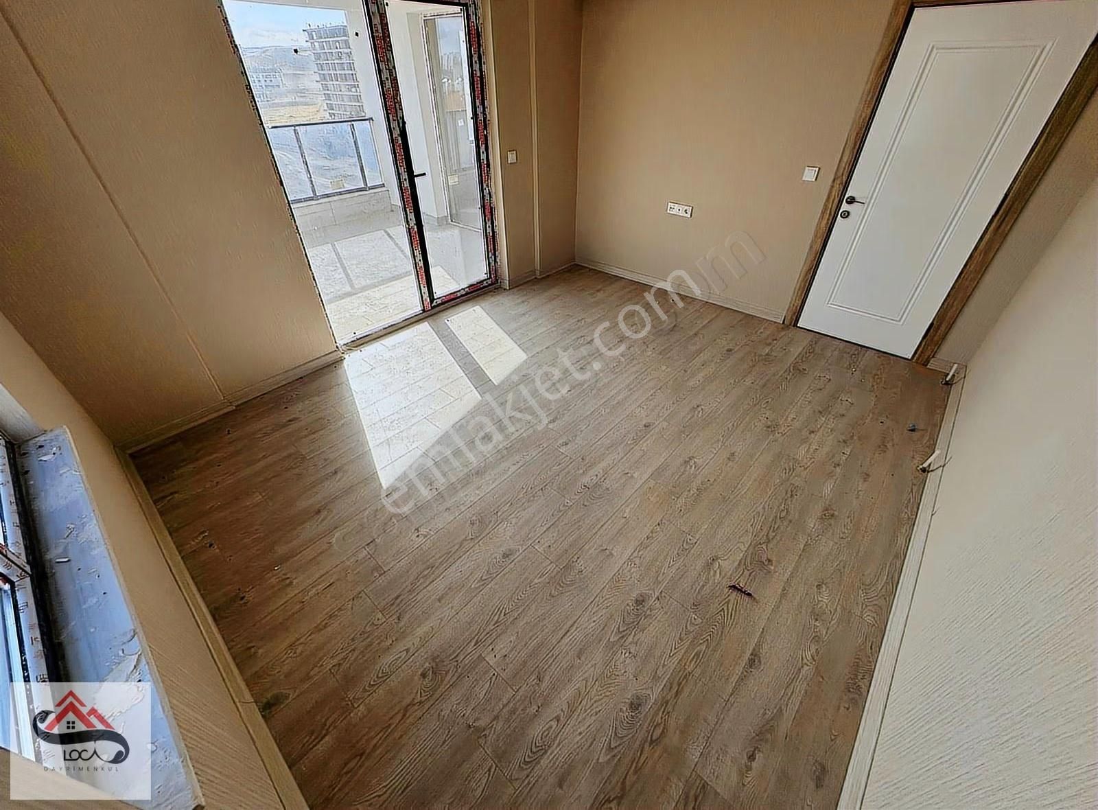 Saraycık Mh. Site İçi Ara Kat E.banyo G.odalı T.balkon M.lüx 4+1 - Görsel 8