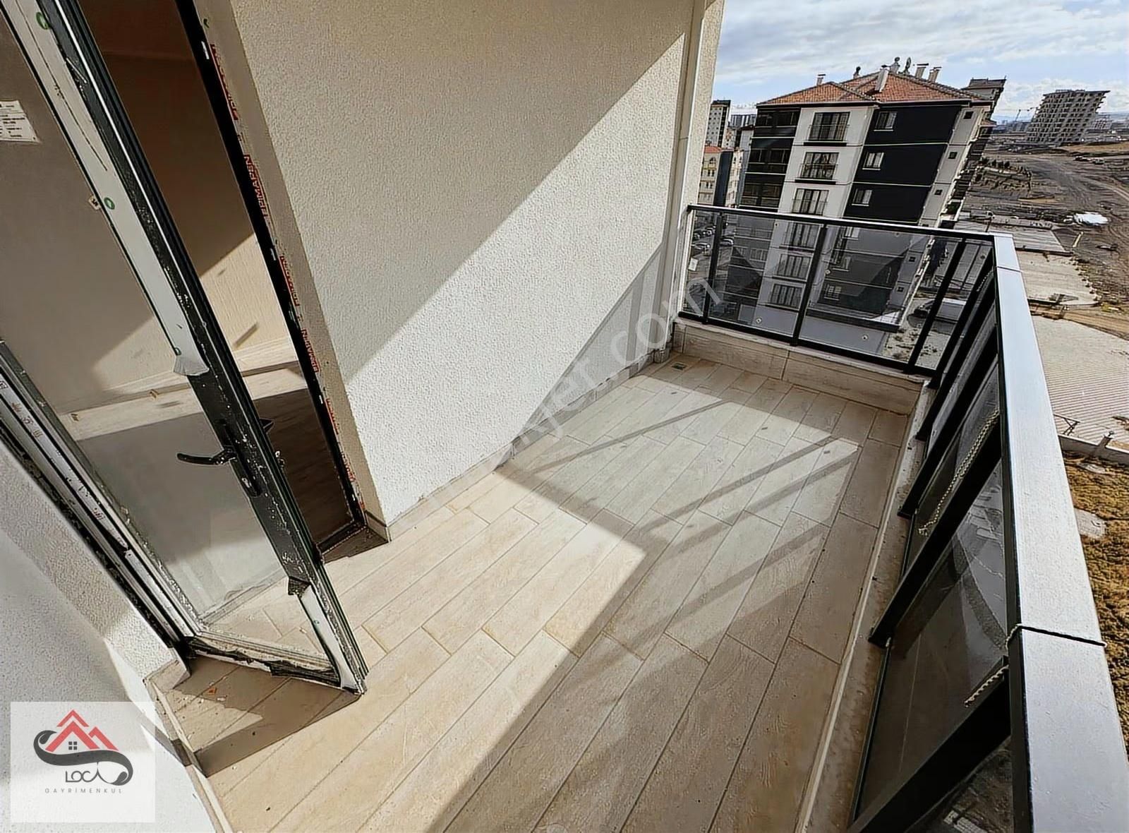 Saraycık Mh. Site İçi Ara Kat E.banyo G.odalı T.balkon M.lüx 4+1 - Görsel 24
