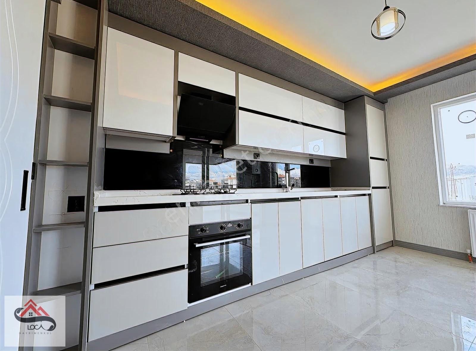 Loca'dan M.kemal'de Site İçi Geniş Peyzaj Alanı Y.girş U.lüx 3+1 - Görsel 31