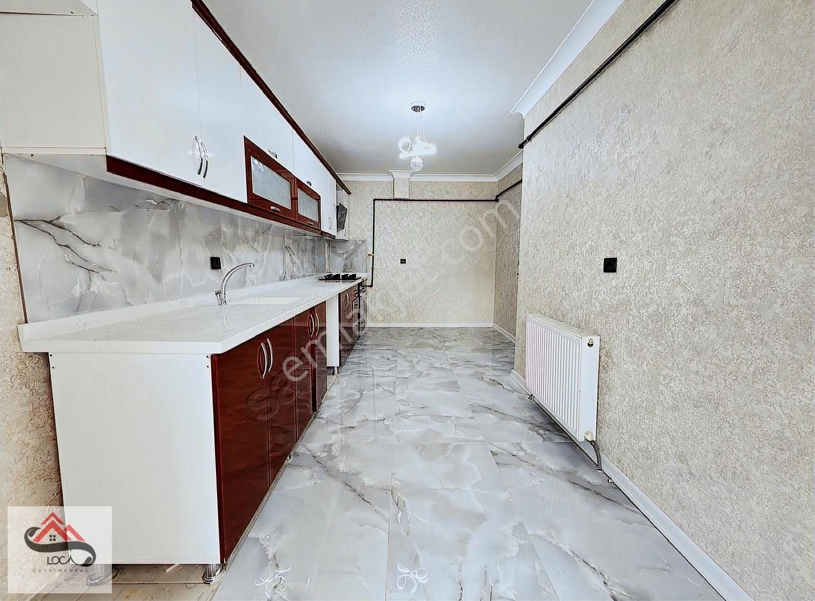 Karakeçili Cadde Üzeri Katta 3+1 Lüx 140m² Ön Cephe Çift Balkon - Görsel 12