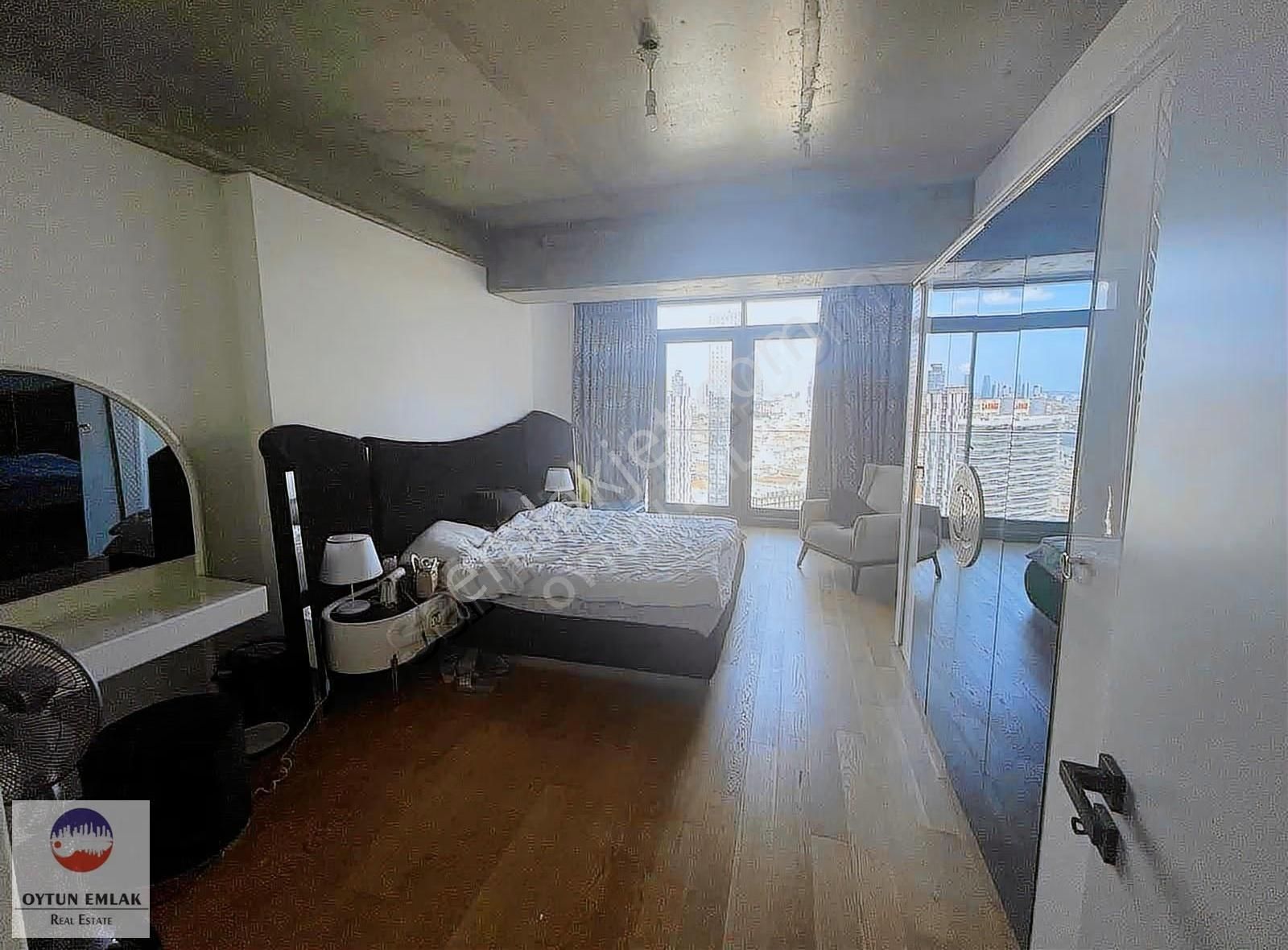 Sinpaş Queen Bomonti Eşyalı Satılık 2+1 Balkonlu Daire 140 M² - Görsel 10