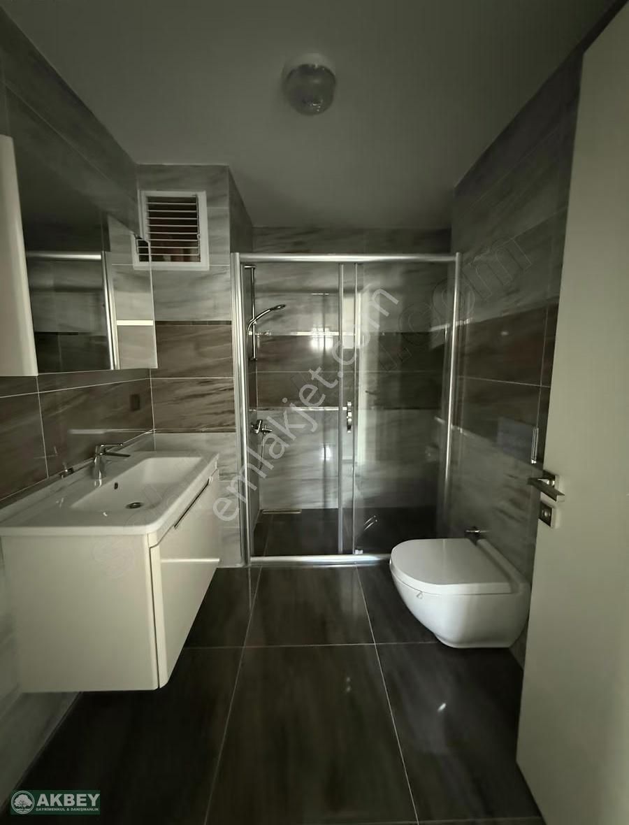 Akbey Emlak'tan Geniş 4+2 Dubleks Daire - Görsel 8