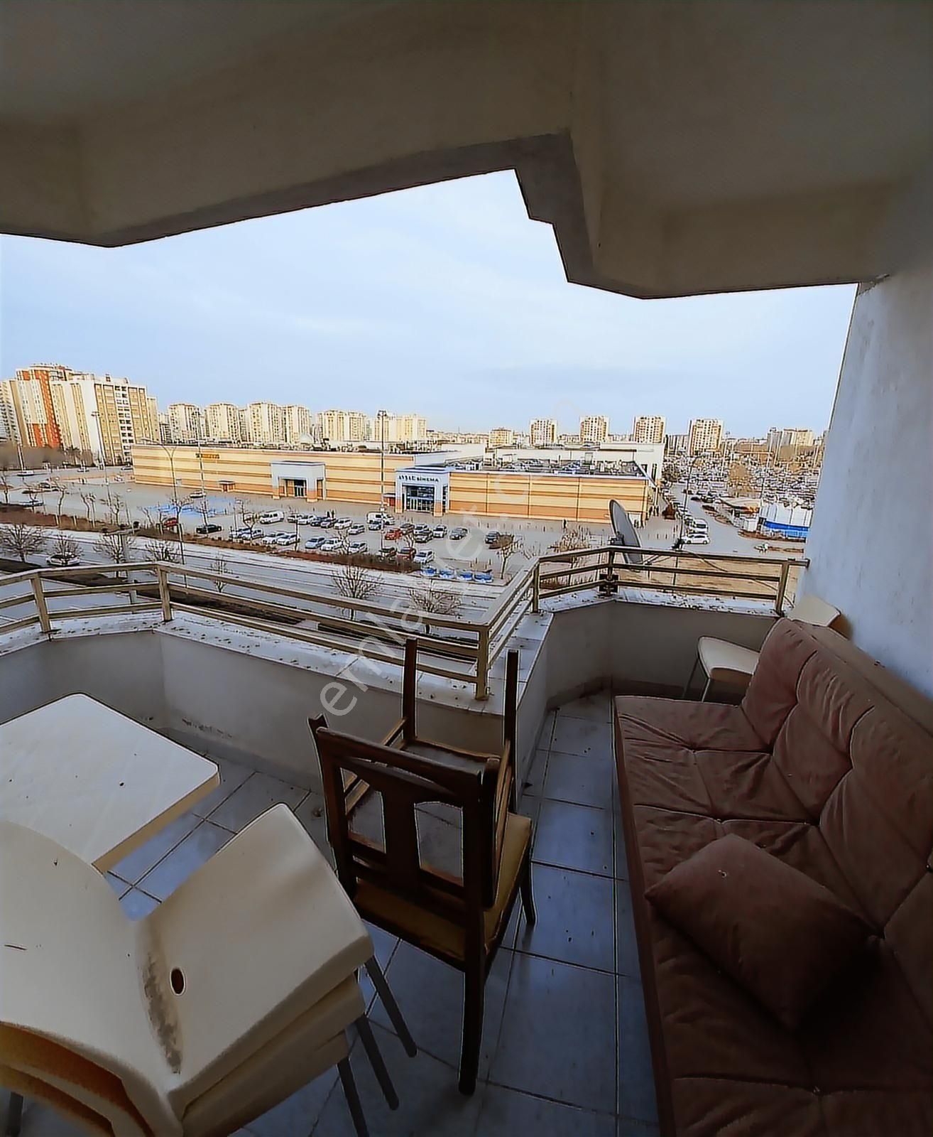 Real Avm Karşısı Eşyalı Arakat Satılık Daire - Görsel 2