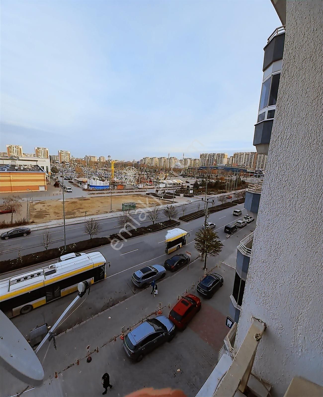 Real Avm Karşısı Eşyalı Arakat Satılık Daire - Görsel 26