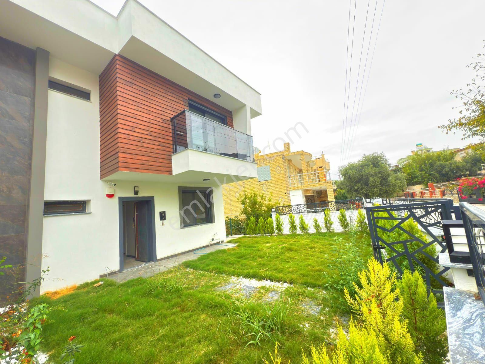 Kuşadasında Müstakil Özel Havuzlu 4+2 Sıfır Villa - Görsel 4