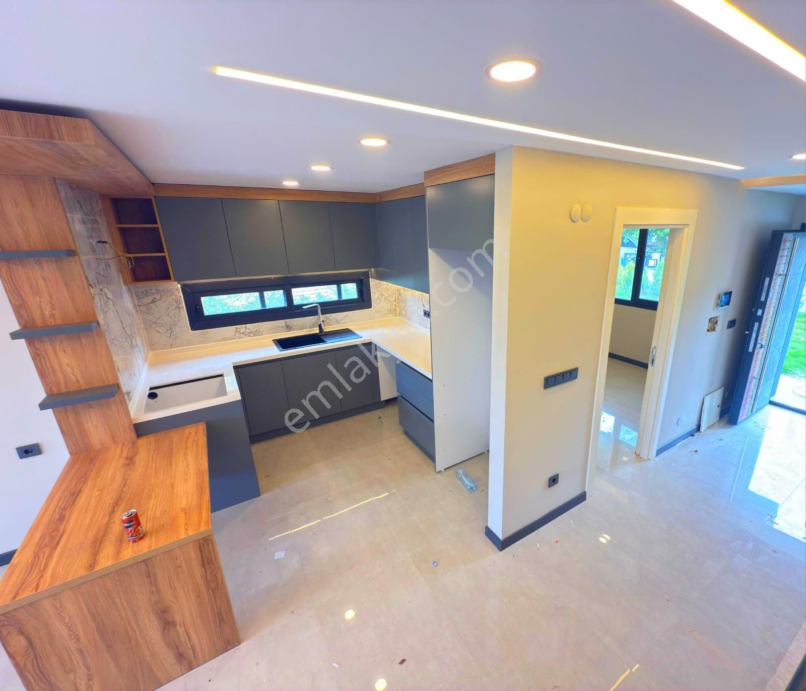 Kuşadasında Müstakil Özel Havuzlu 4+2 Sıfır Villa - Görsel 8