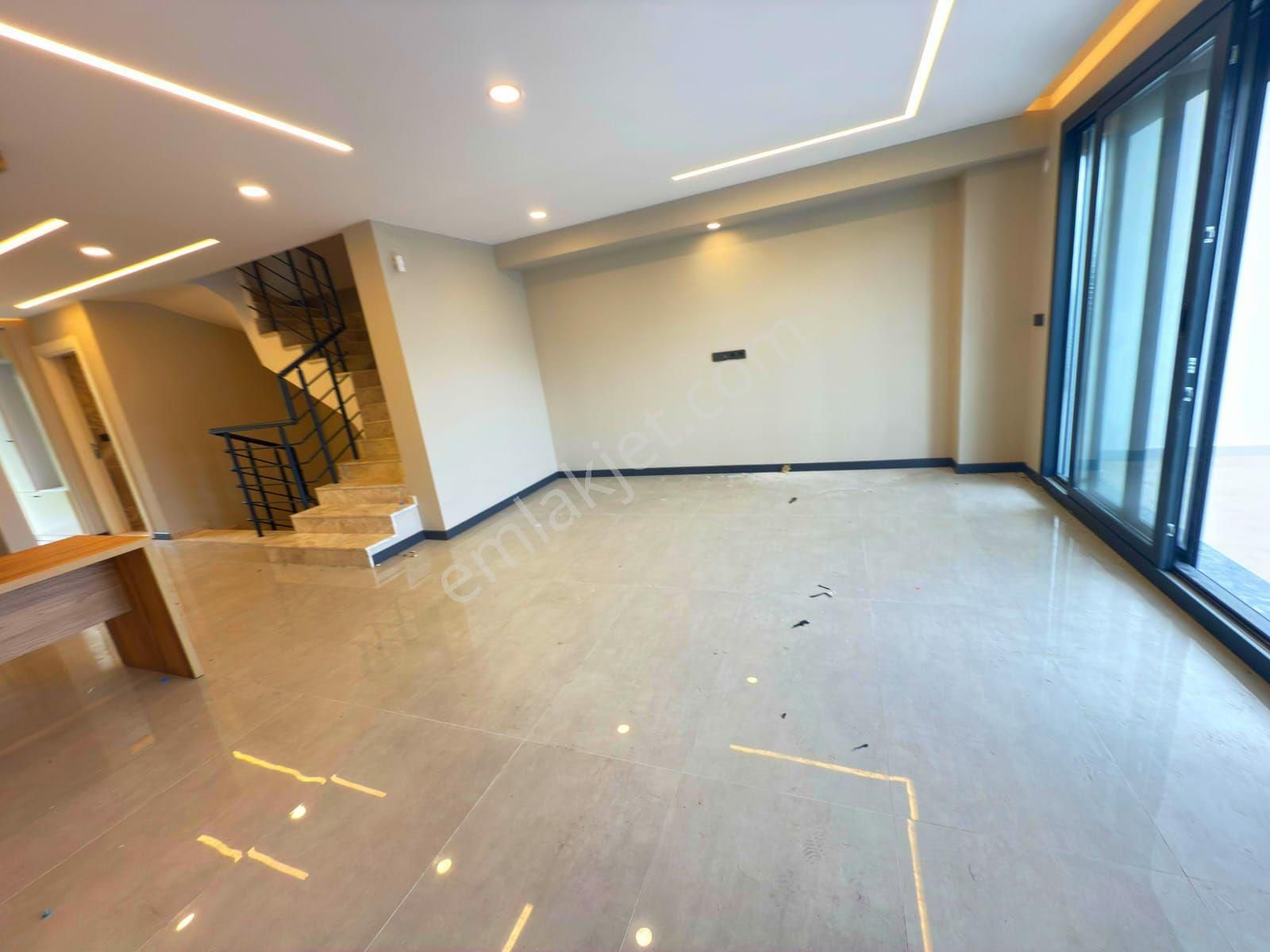 Kuşadasında Müstakil Özel Havuzlu 4+2 Sıfır Villa - Görsel 22