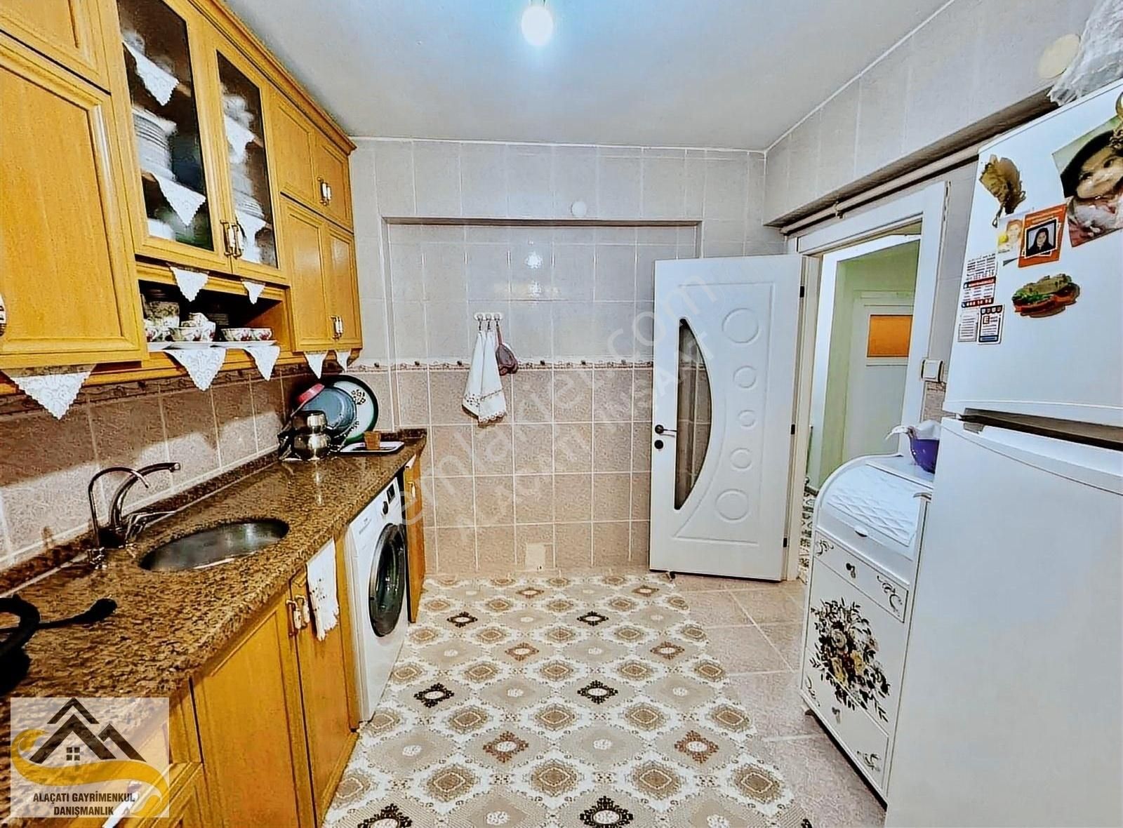 Alaçatı Dan S.gazi Esentepe Mah.nde 120 M2 3+1 2.kat Göbek Daire - Görsel 7