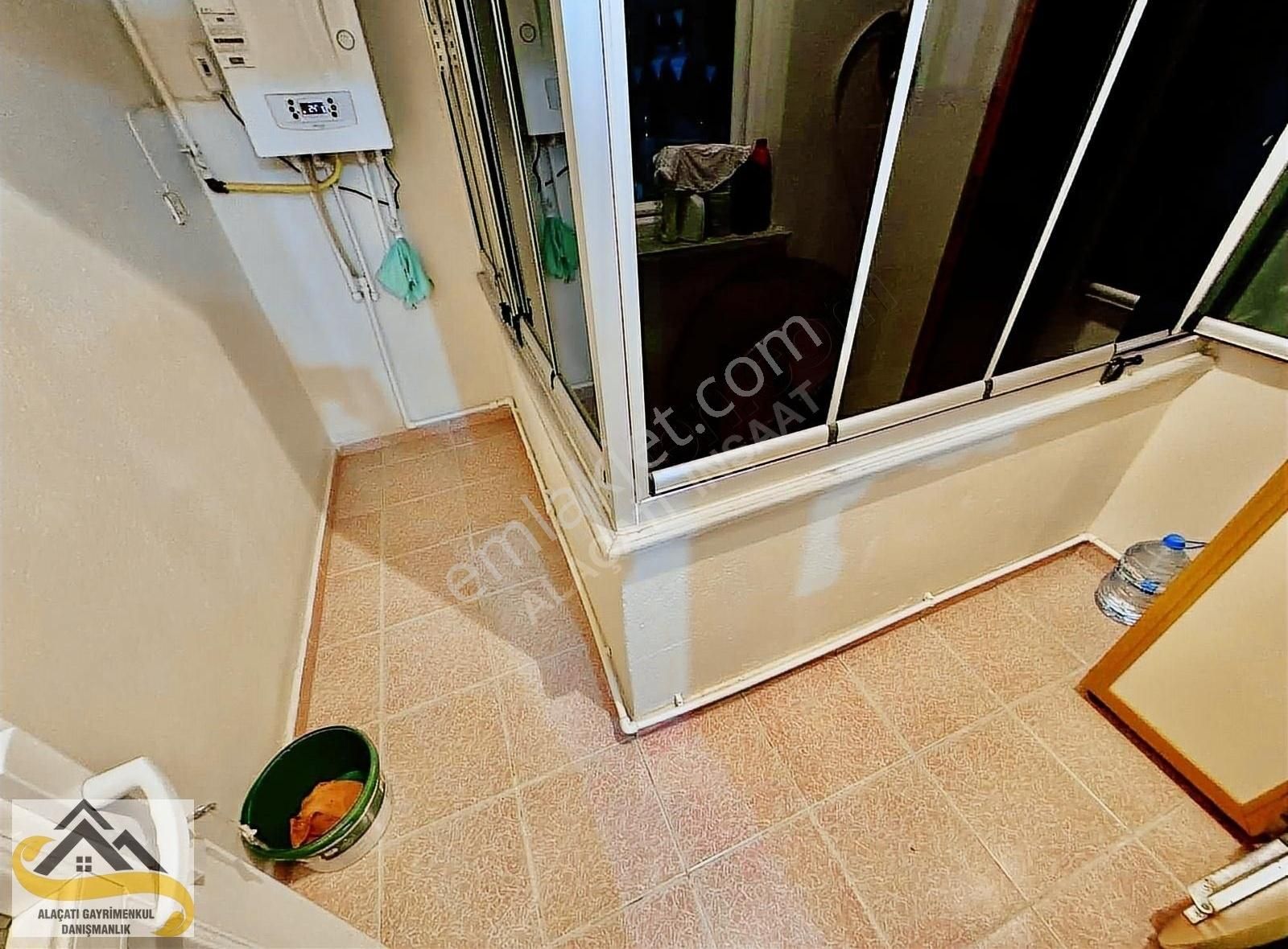 Alaçatı Dan S.gazi Esentepe Mah.nde 120 M2 3+1 2.kat Göbek Daire - Görsel 6