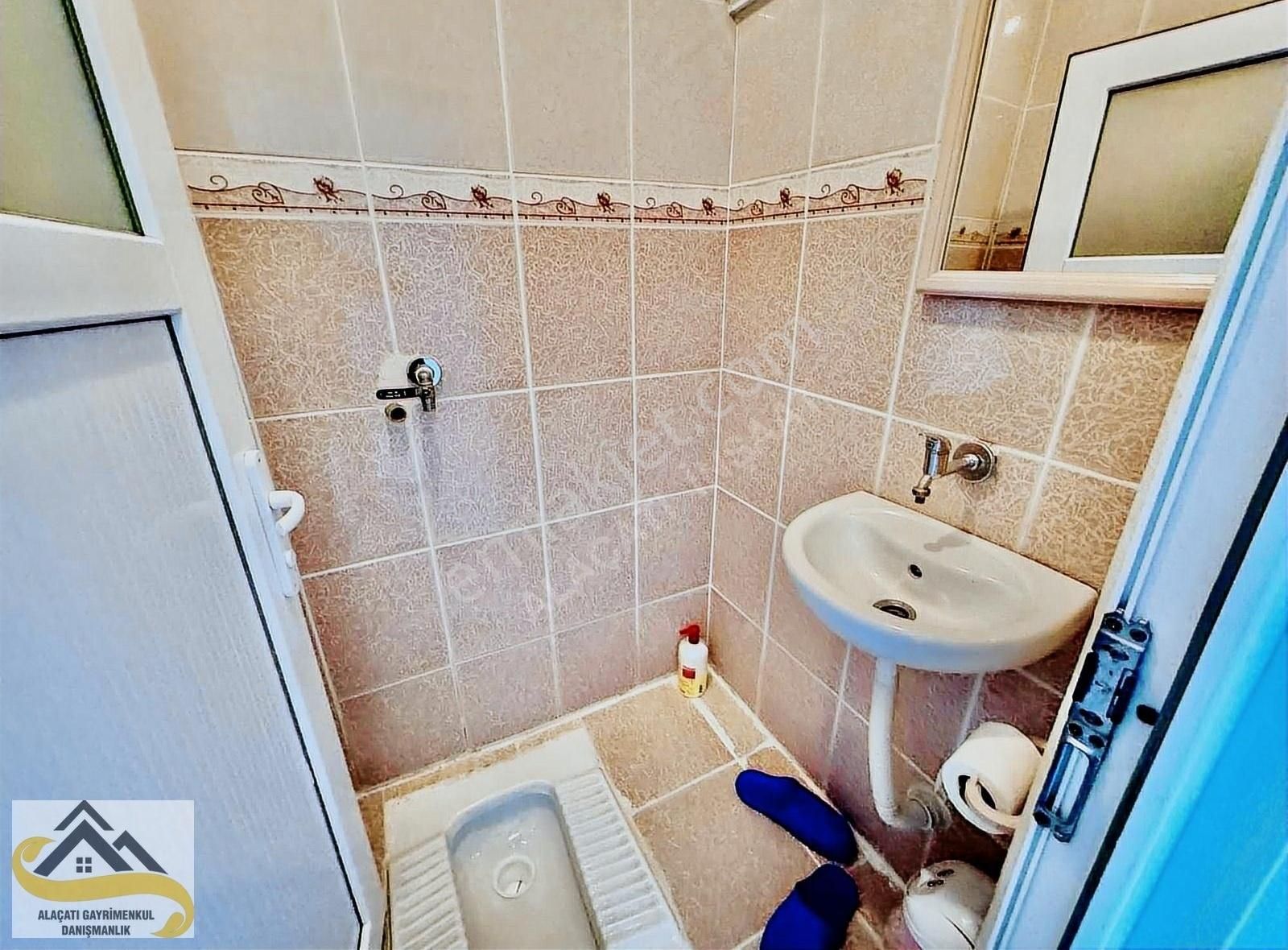 Alaçatı Dan S.gazi Esentepe Mah.nde 120 M2 3+1 2.kat Göbek Daire - Görsel 16