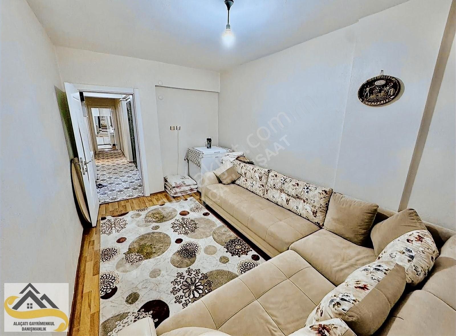 Alaçatı Dan S.gazi Esentepe Mah.nde 120 M2 3+1 2.kat Göbek Daire - Görsel 9