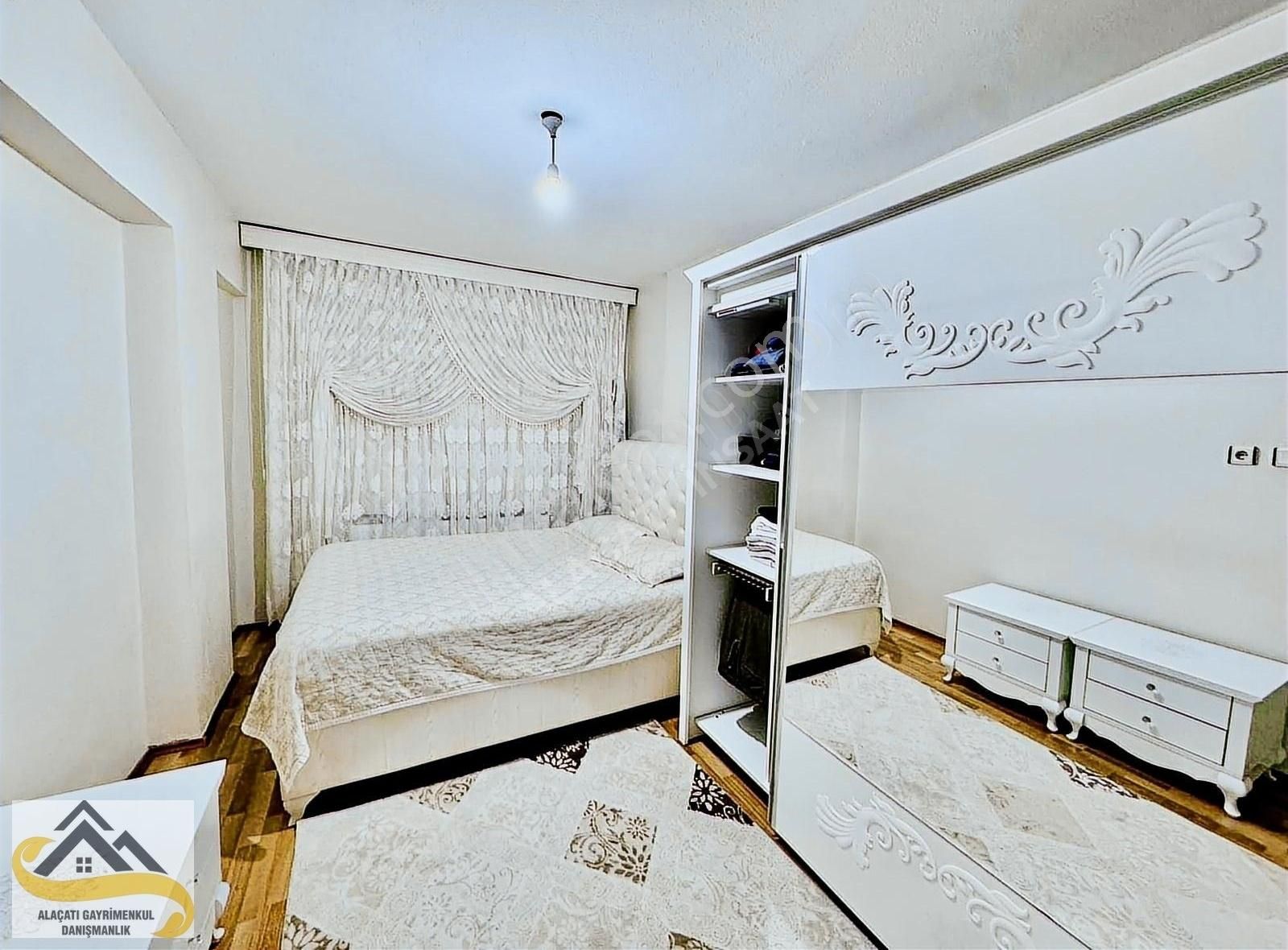 Alaçatı Dan S.gazi Esentepe Mah.nde 120 M2 3+1 2.kat Göbek Daire - Görsel 10