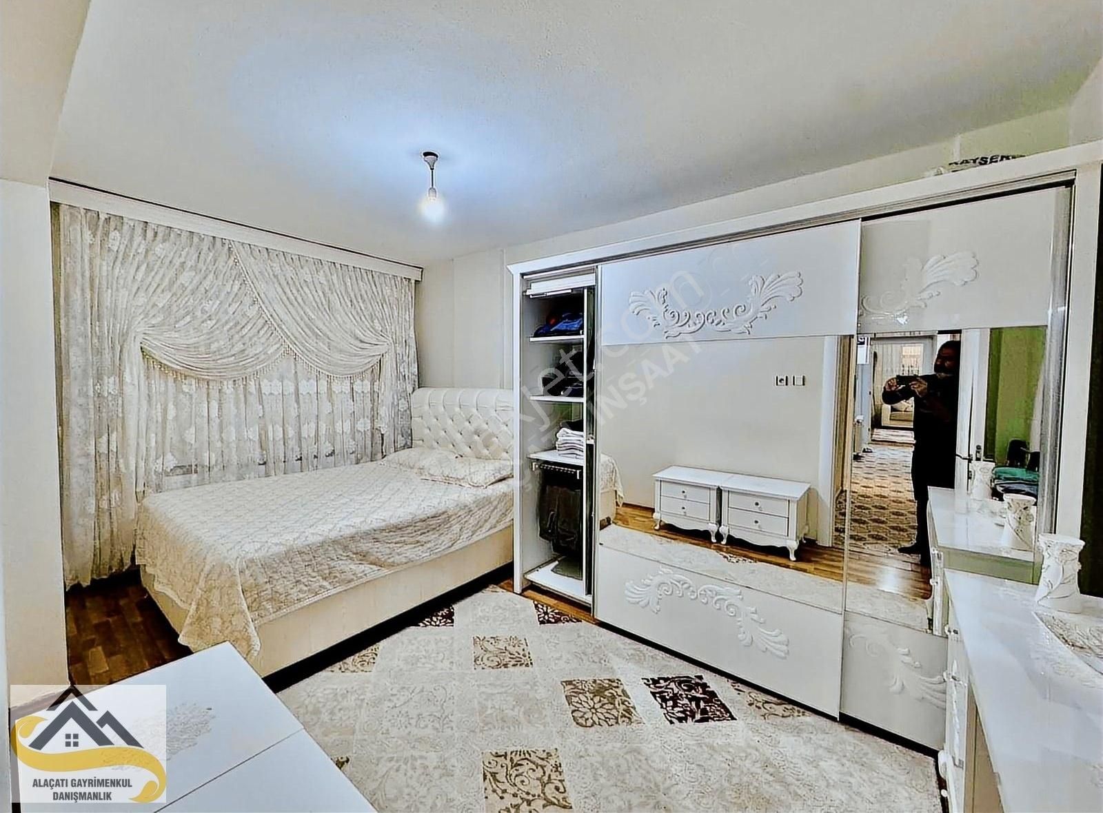 Alaçatı Dan S.gazi Esentepe Mah.nde 120 M2 3+1 2.kat Göbek Daire - Görsel 17