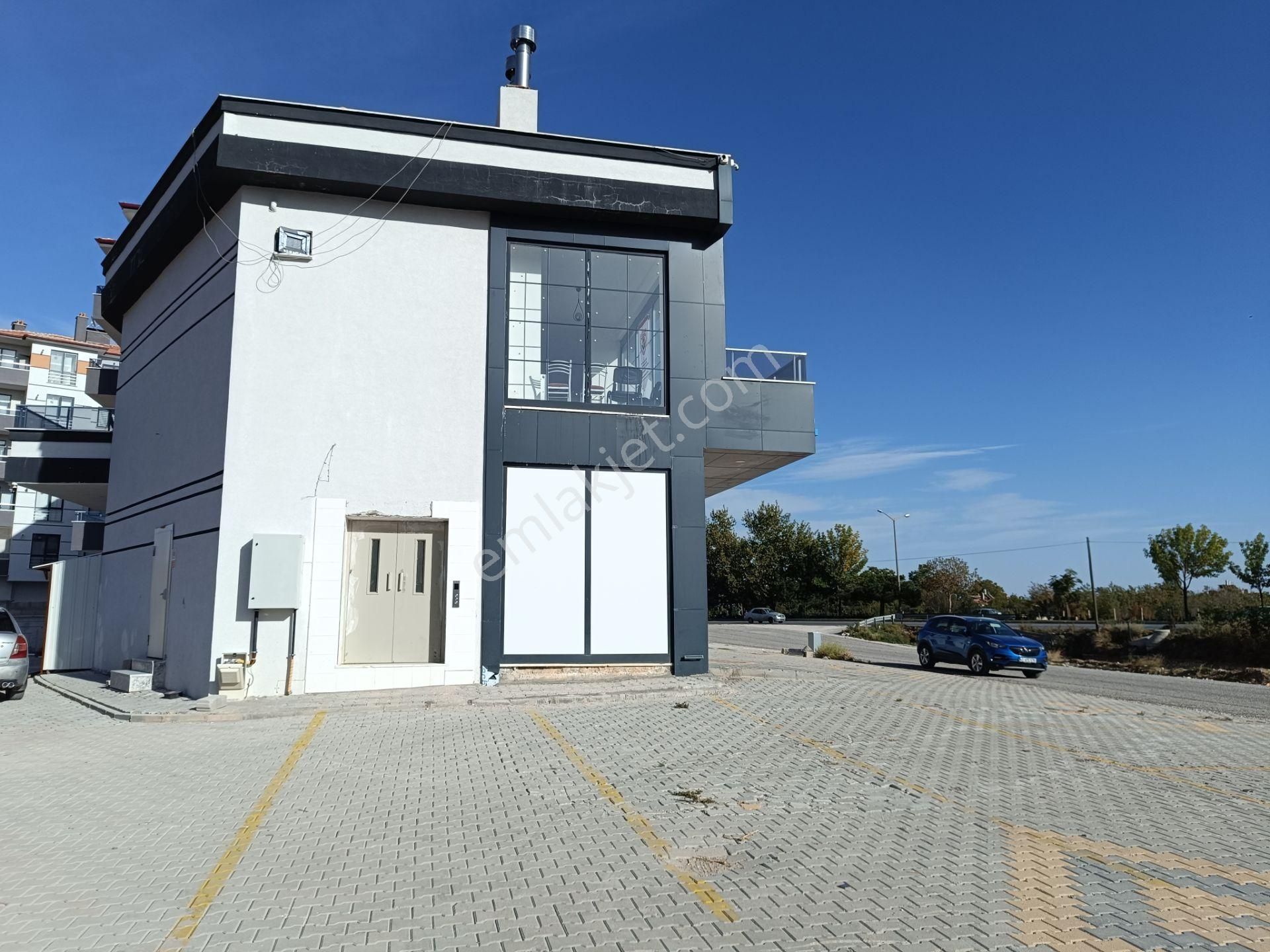 Antalya Çevre Yolun Da Karatay Haline Yakın İki Katlı Bina - Görsel 8