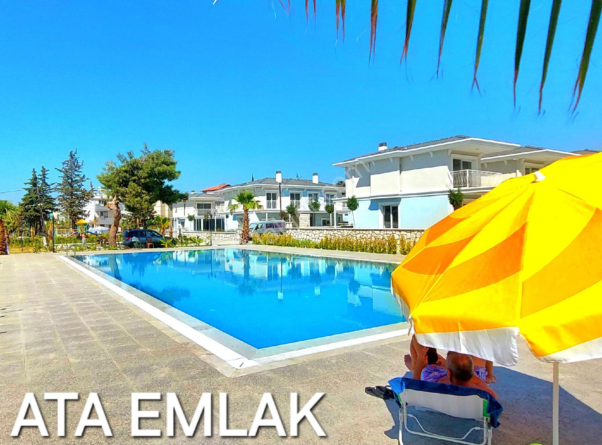Davutlarda Açık Ve Kapalı Yüzme Havuzlu Sitede 3+1 Bahçeli Sıfır Villa - Görsel 32