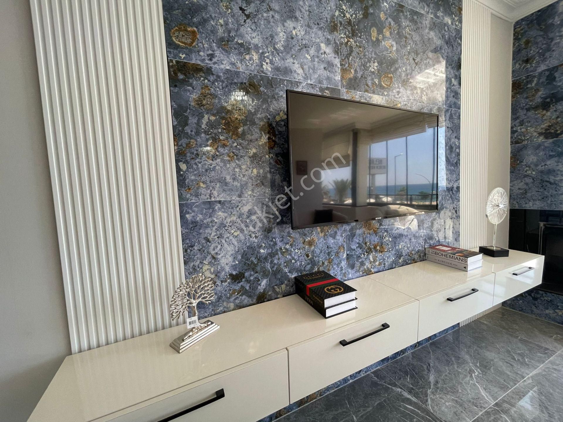 Alanya Tosmur’da Denize Sıfır Lüks Daire – Full Deniz Manzaralı! - Görsel 19