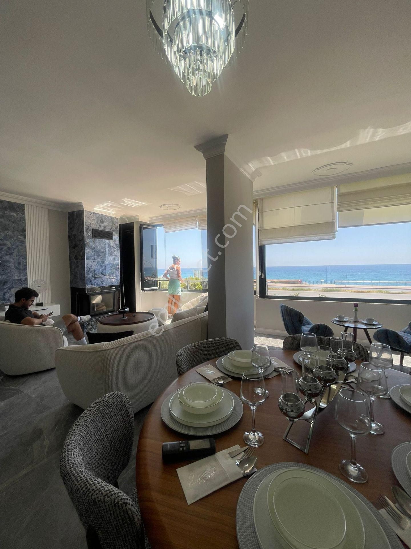 Alanya Tosmur’da Denize Sıfır Lüks Daire – Full Deniz Manzaralı! - Görsel 4