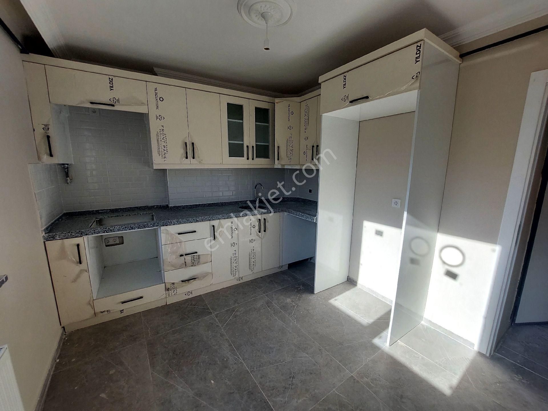 Satılık 2+1 90m2 Arakat Darıca Osmangazi Mah Atatürk Cad 3.parsel - Görsel 8