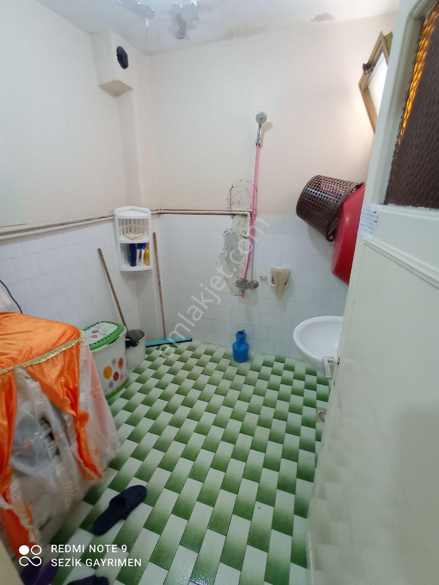 Gülbahçe M.h.obalar Caddesi Civarı Komple Satılık Müstakil Ev - Görsel 10