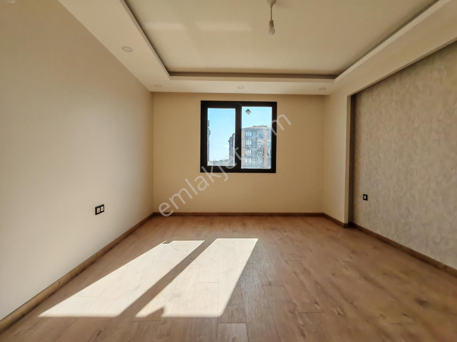 Silivri Yeni Mahalle Merkezi Konumda Butik Site İçi 3+1 - Görsel 13