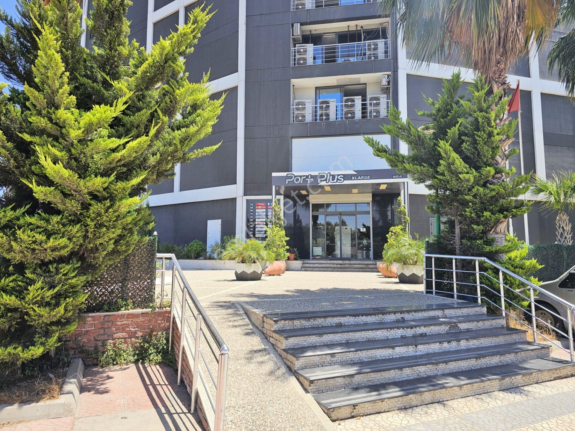 Mersin Akdeniz Liman B Kapısı Karşısı Plazada Satılık Ofis - Görsel 31