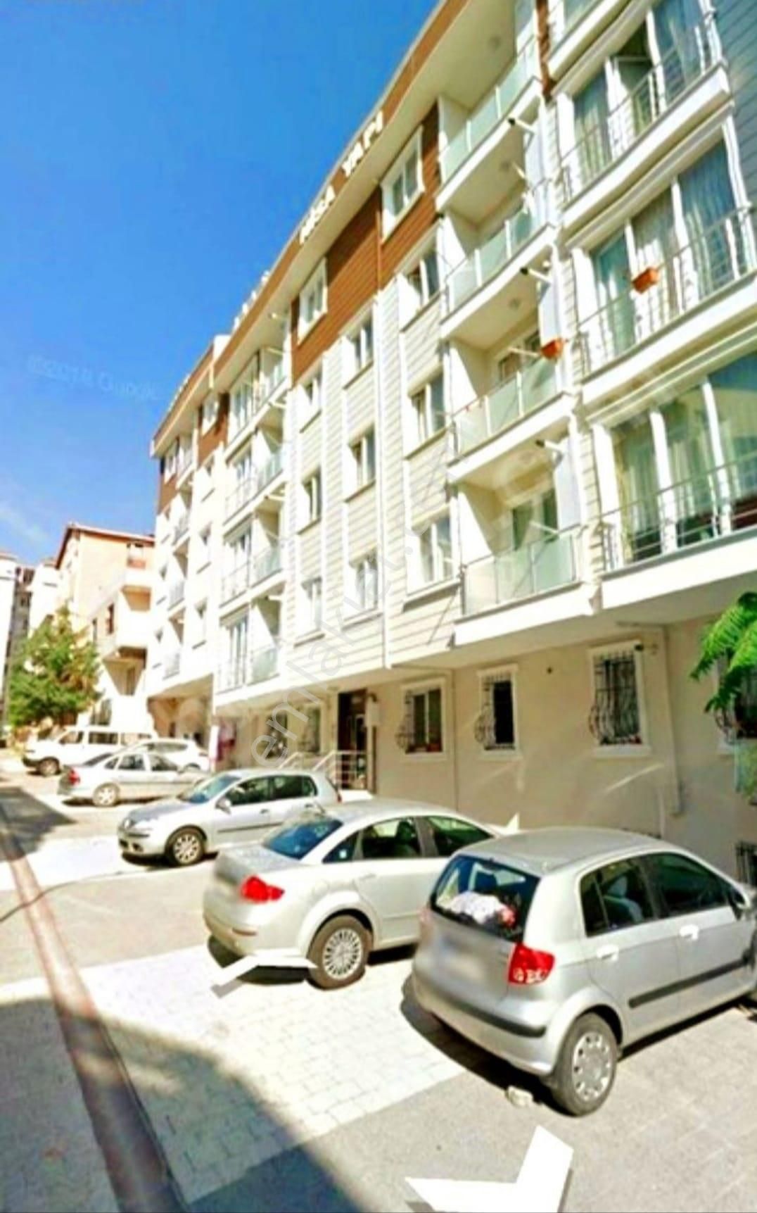 Merkezi Konumda Karanlık Odasız 85m² 3+1 Kat Mülkiyetli Daire - Görsel 14
