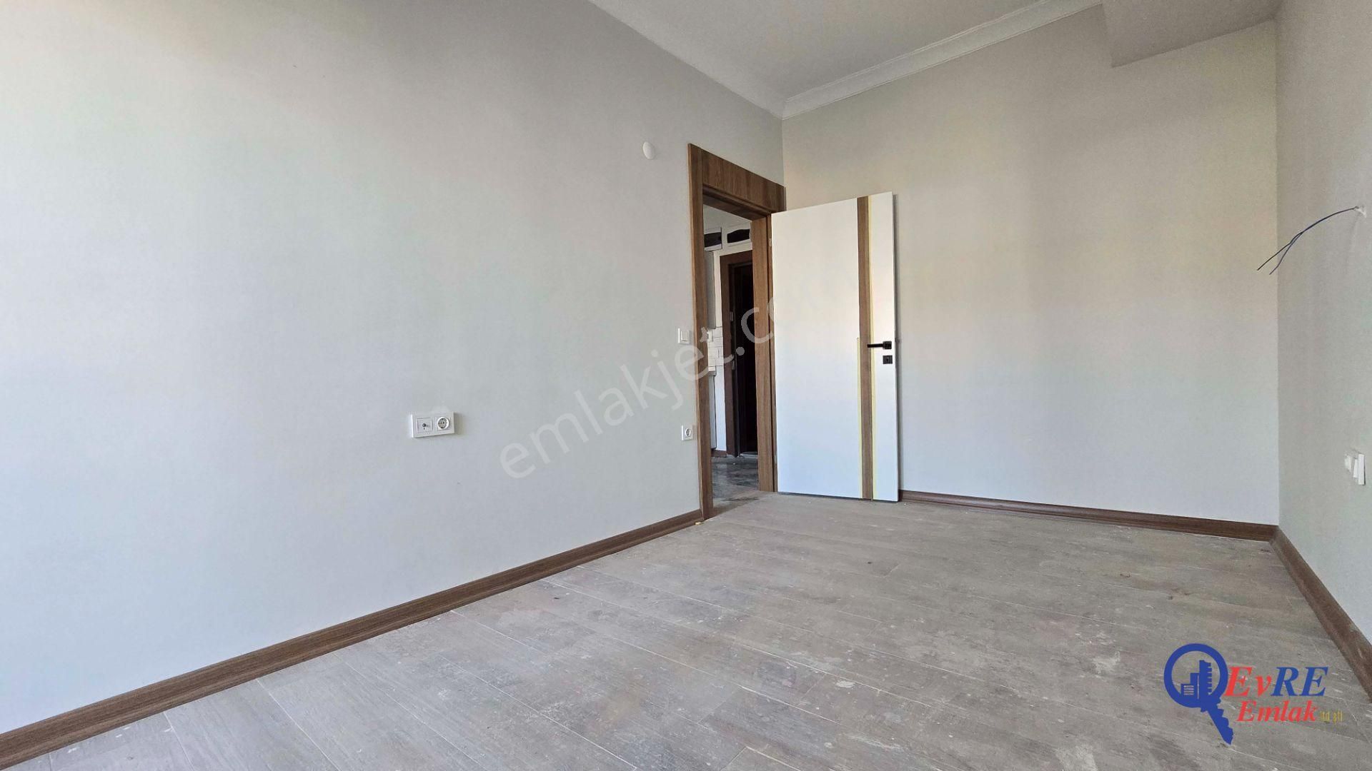 Evre Emlaktan Gömeçte Havuzlu Yeni Sitede 1+1 Satılık Daire - Görsel 14