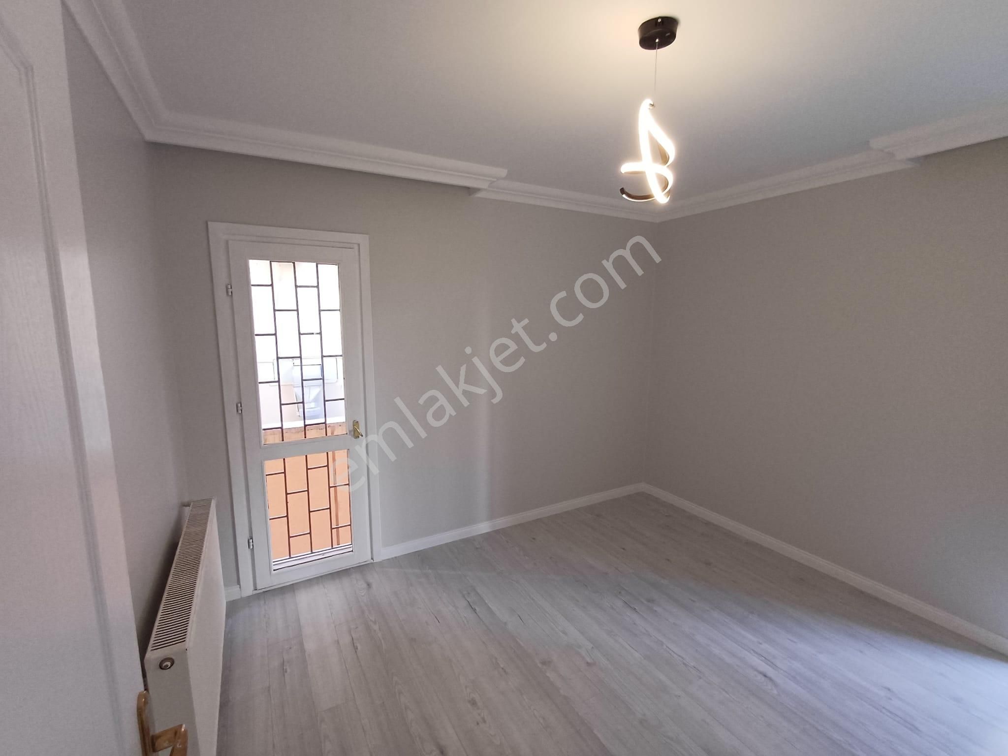 Birlik Mahallesi Yaşam Hastanesine Yakın İçi Lüks Yapılı Bahçe Kullanımlı 3+1 Giriş Satılık Daire - Görsel 26