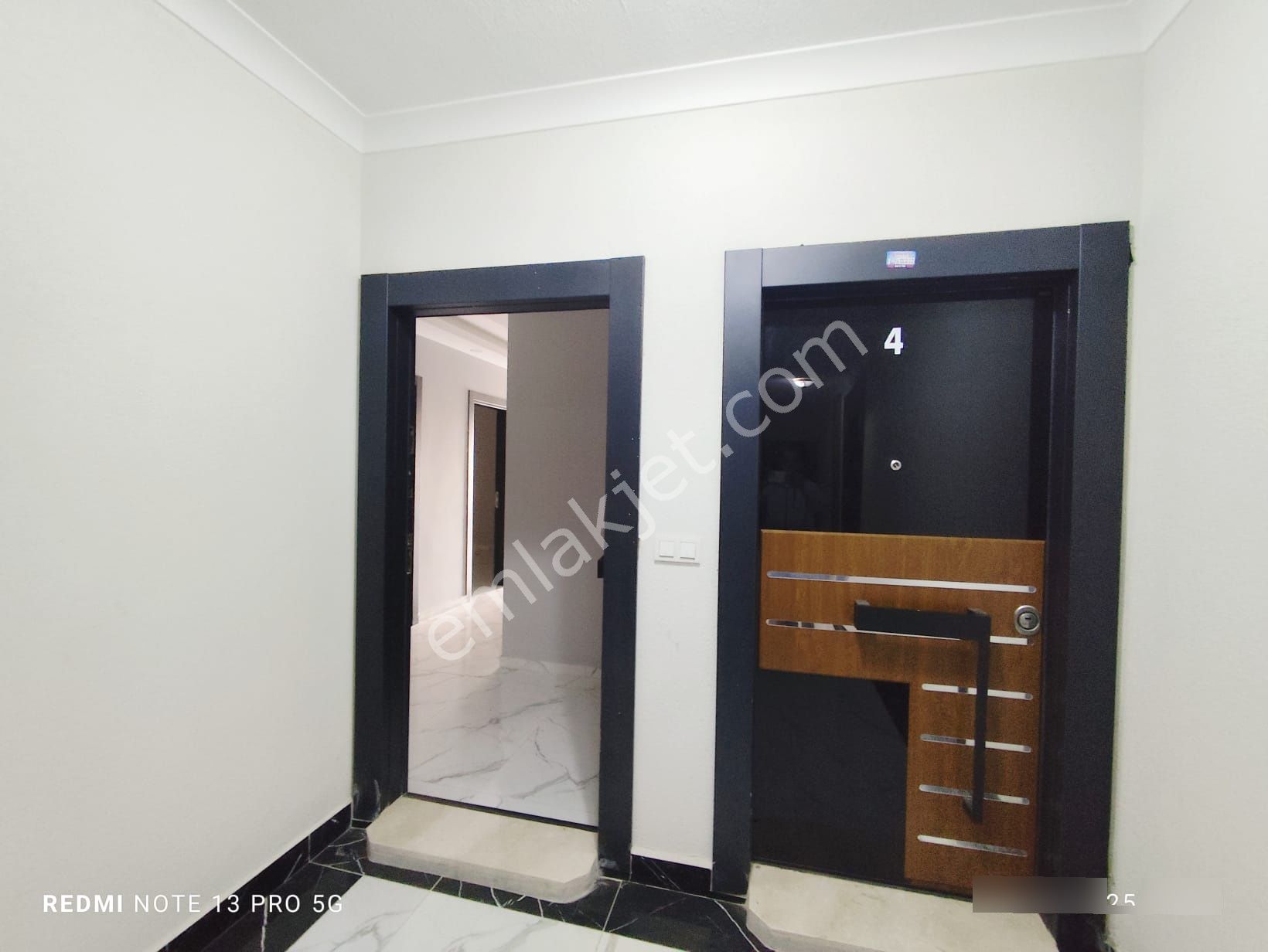 Ayvada'dan Ayvalık Altınovada 5 Katlı Binanın 2 Katı 3+1 Lüks Daire - Görsel 14