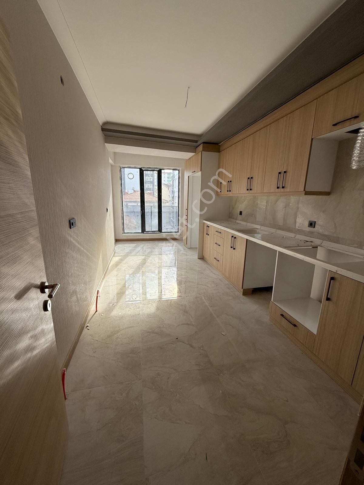 Güventepe'de Sıfır Merkezi Konumda 3+1 Satılık Daireler - Görsel 4