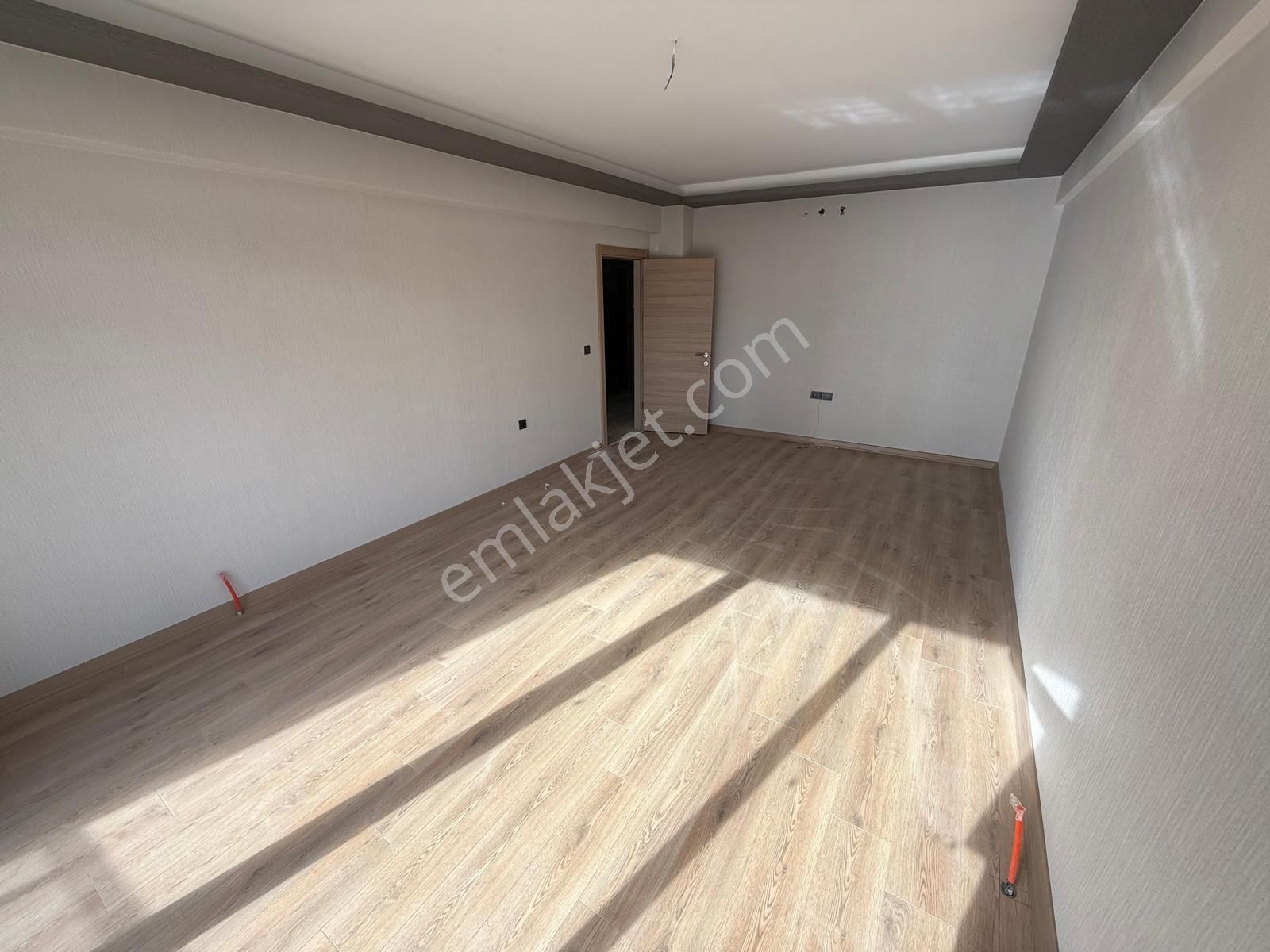 Güventepe'de Sıfır Merkezi Konumda 3+1 Satılık Daireler - Görsel 14