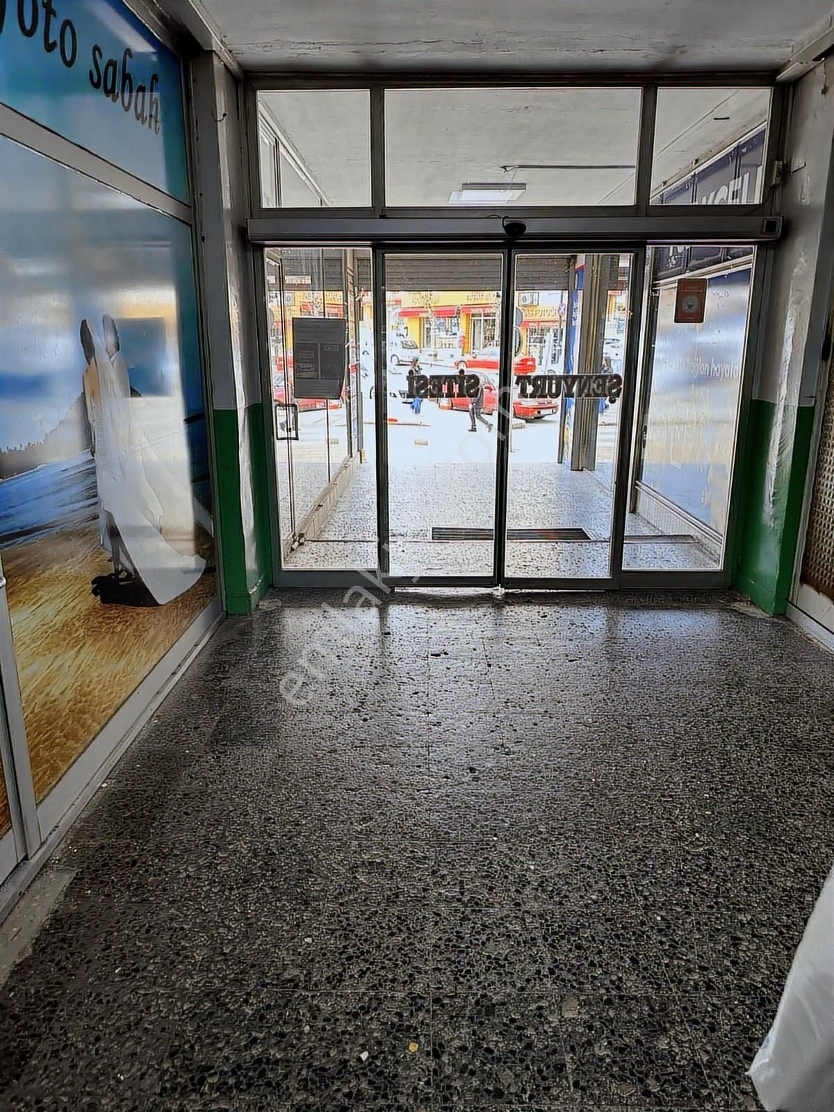 Şenyurt Sitesinde 25 M2 Satılık Ofis - Görsel 9